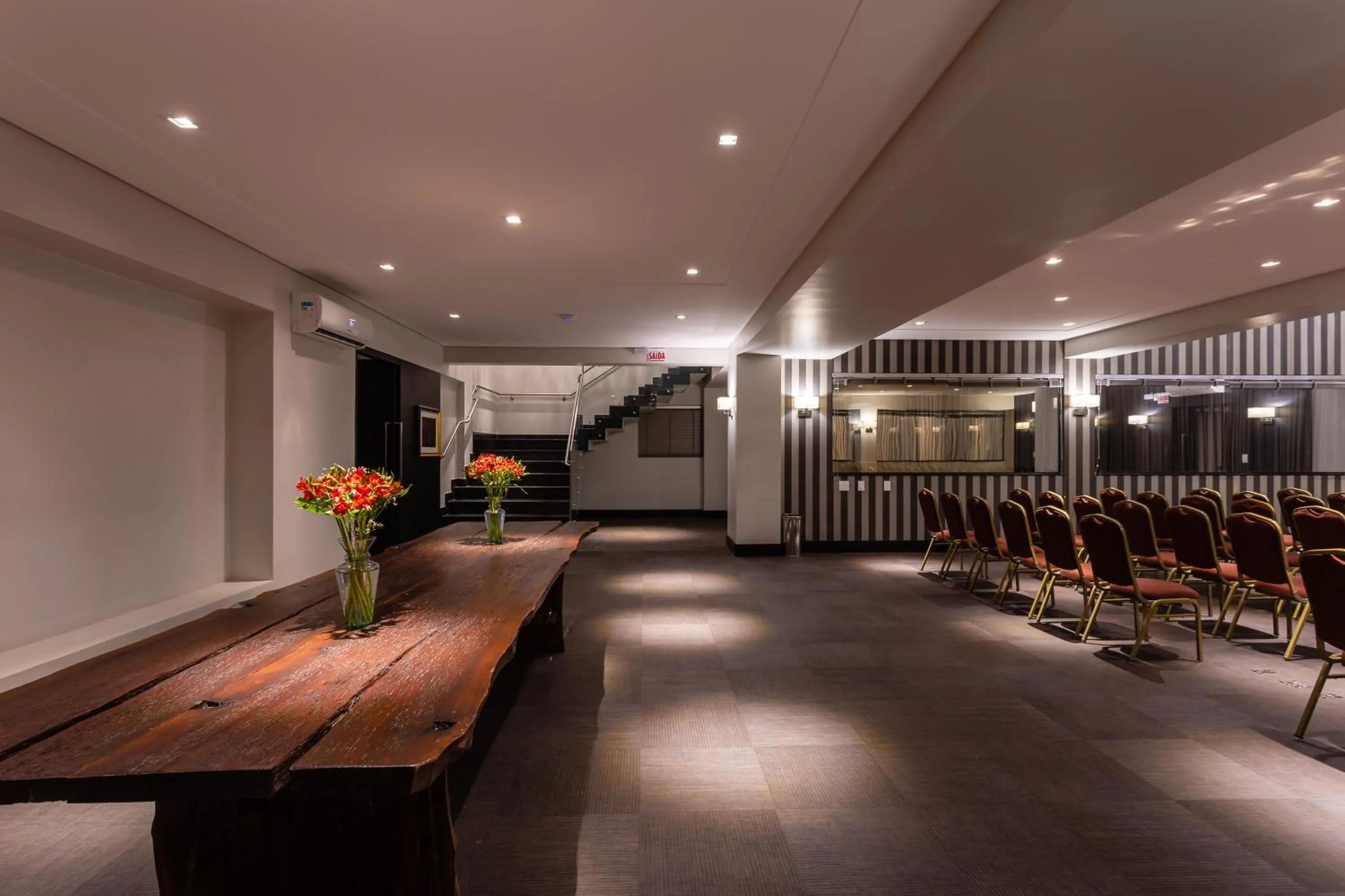 Banquet/Function facilities in Faial Prime Suítes