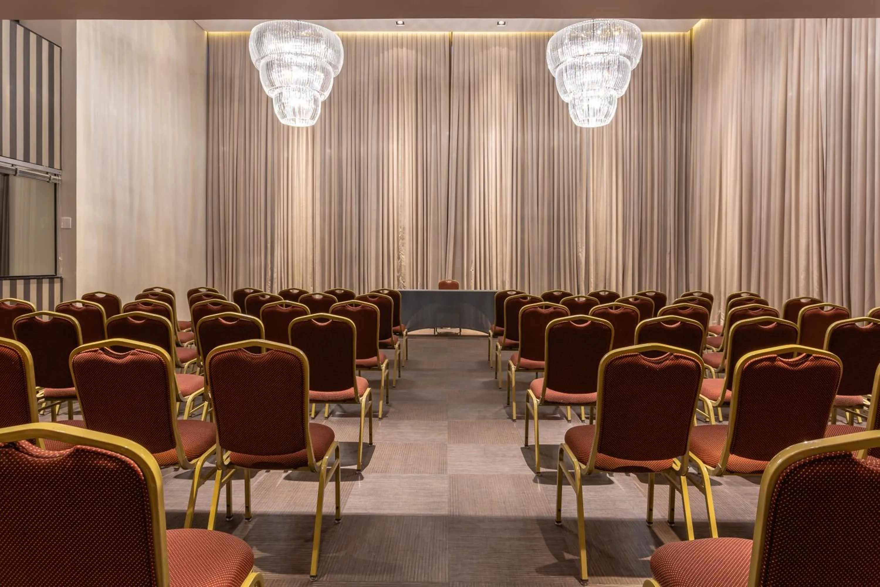 Banquet/Function facilities in Faial Prime Suítes