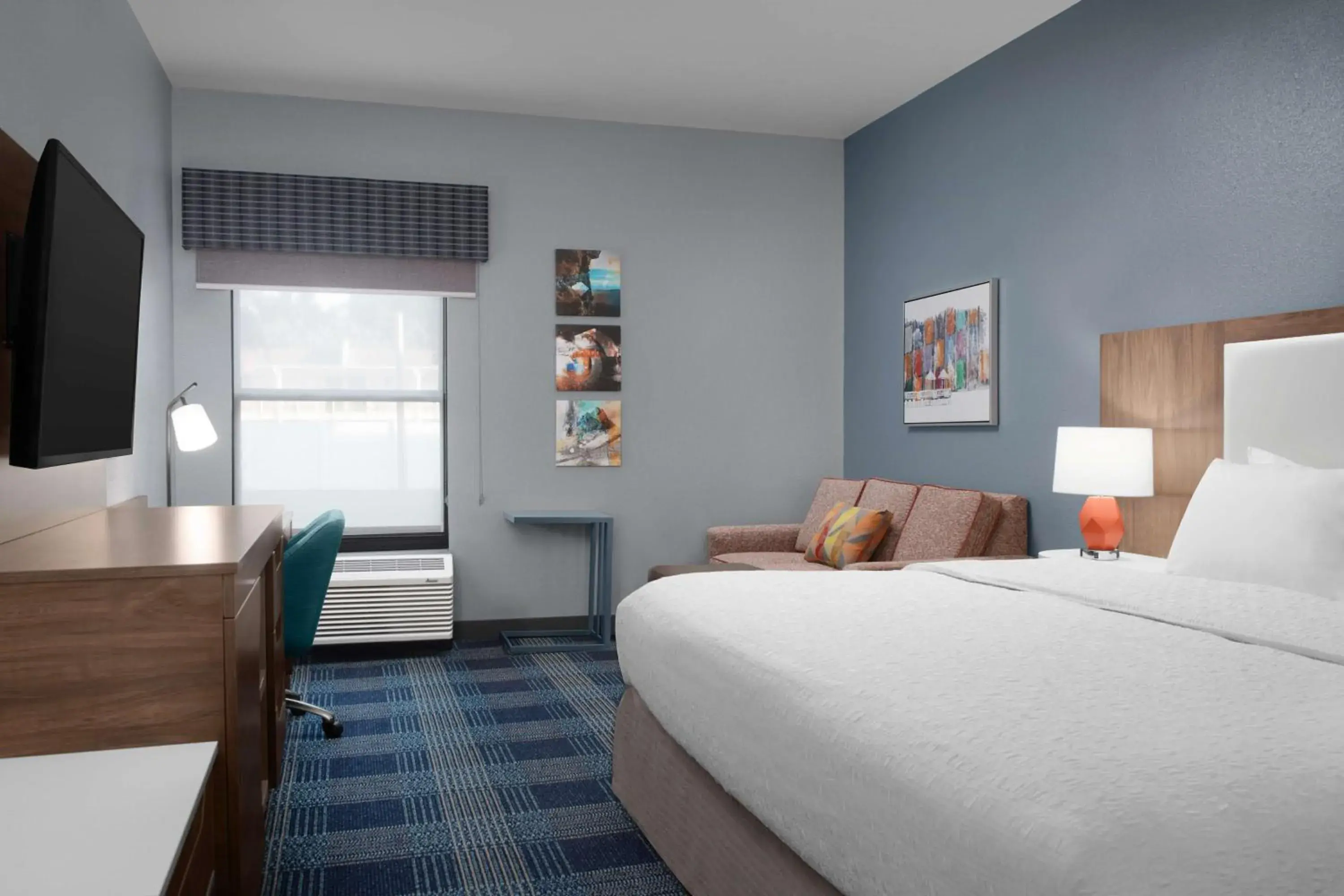 Bed in Hampton Inn Russellville Bed in Hampton Inn Russellville