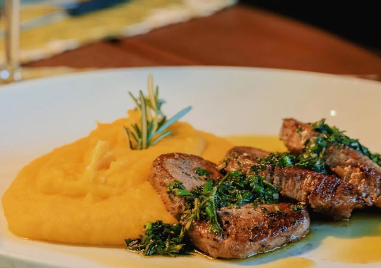 Property building in Kastel Pedra Bonita