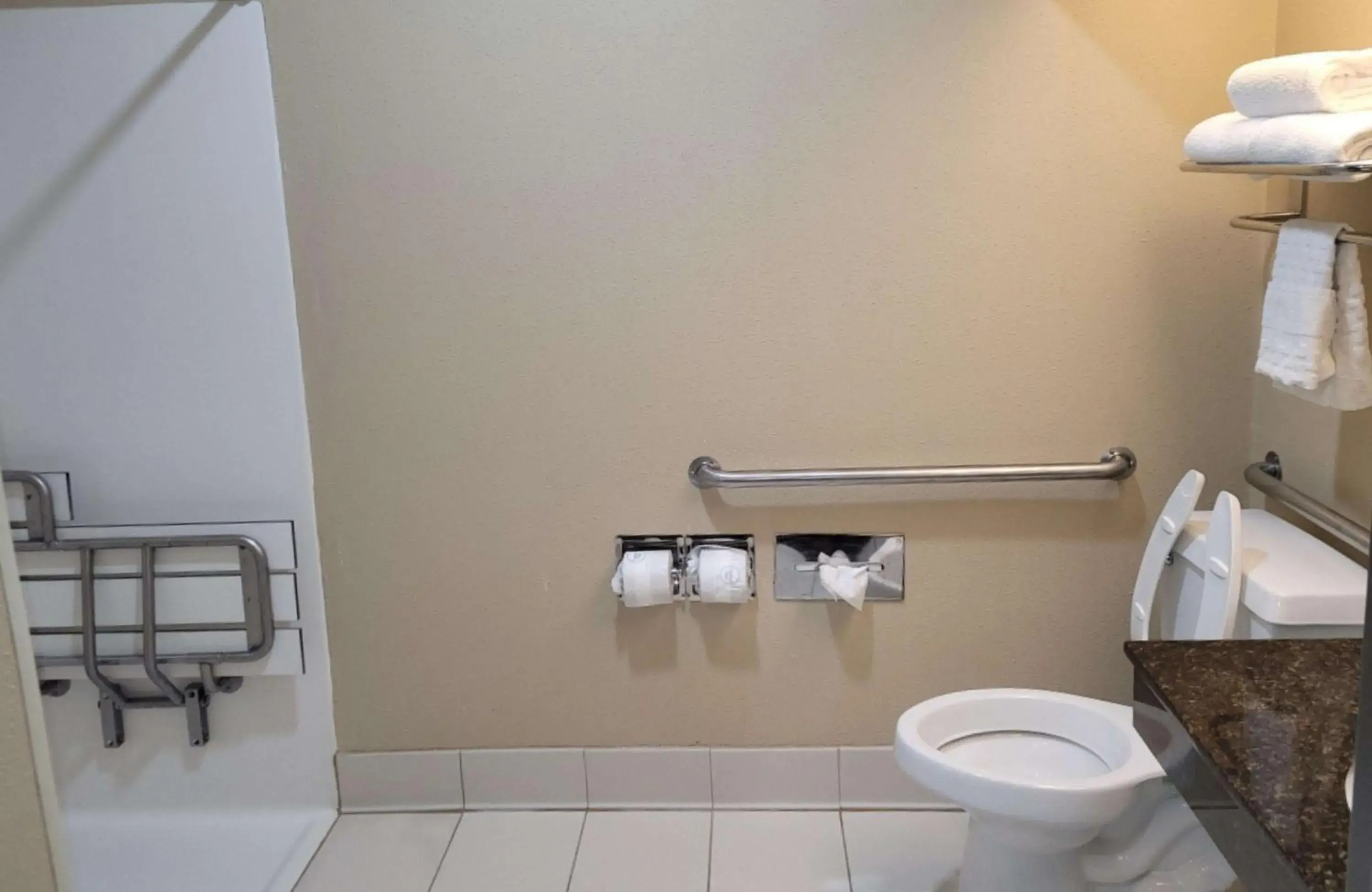 King Room with Roll-In Shower - Mobility Access in Best Western Plus Mishawaka Inn King Room with Roll-In Shower - Mobility Access in Best Western Plus Mishawaka Inn