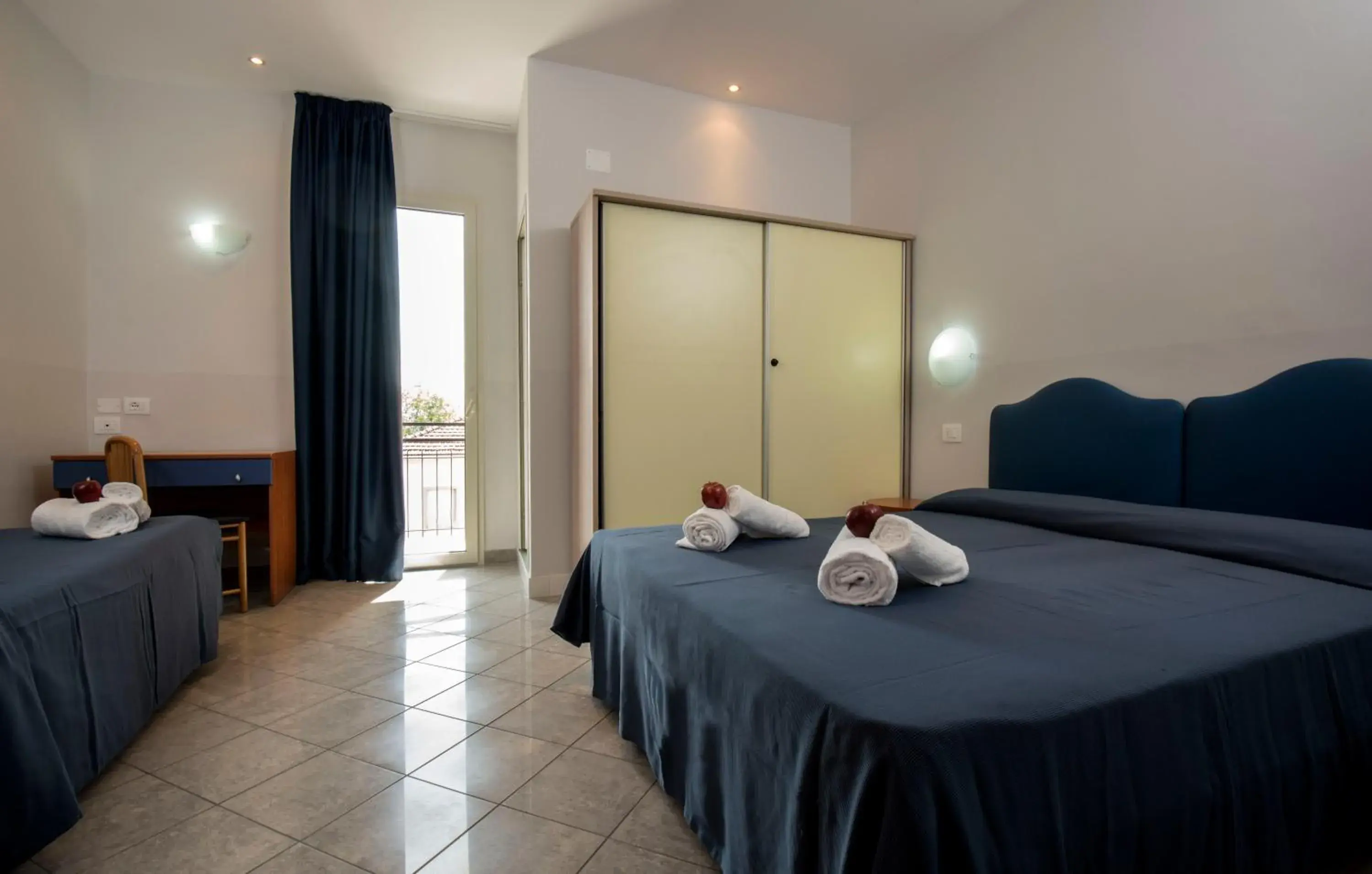 Photo of the whole room, Bed in Hotel Scarlet Photo of the whole room, Bed in Hotel Scarlet