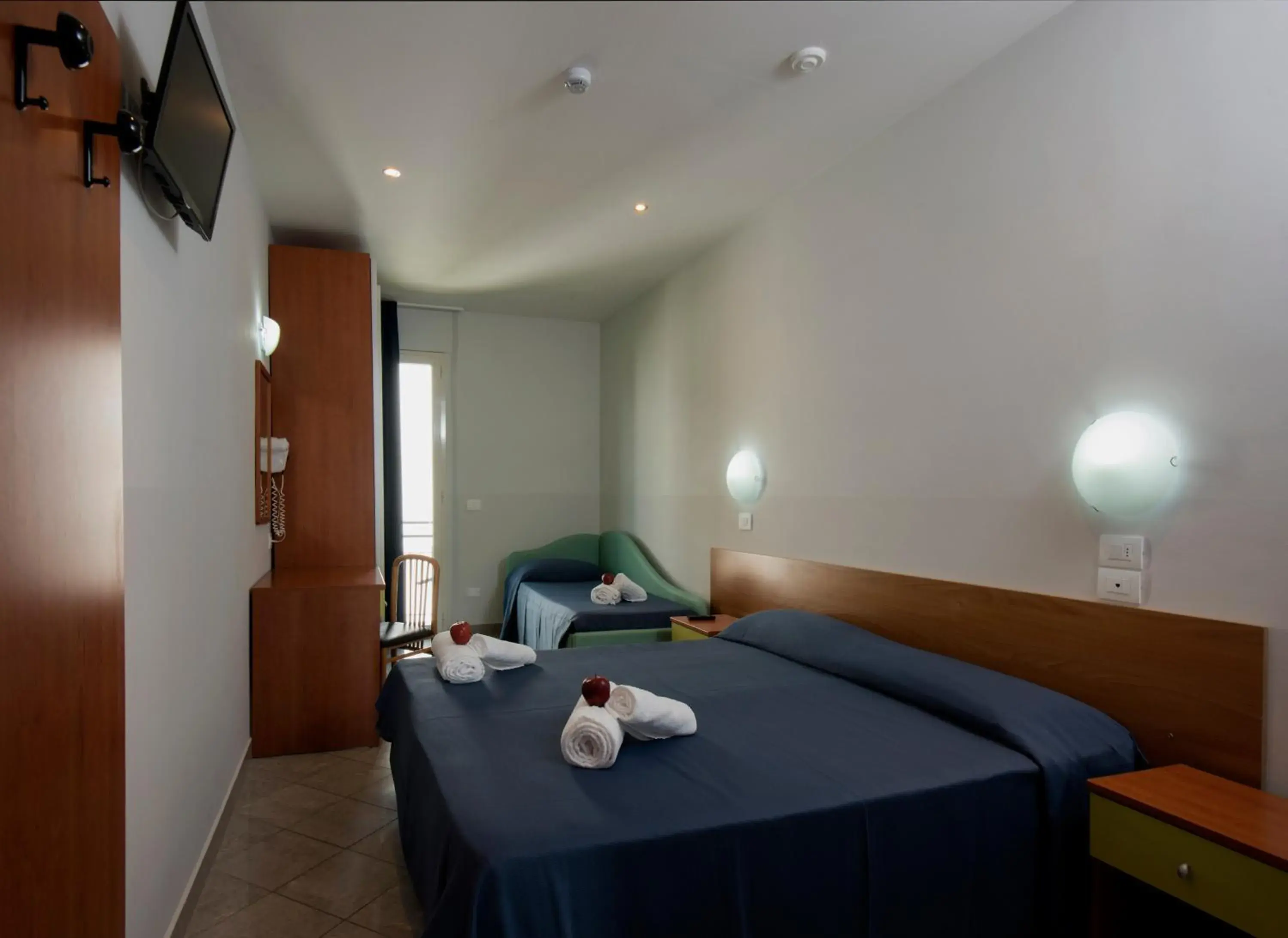 Photo of the whole room, Bed in Hotel Scarlet Photo of the whole room, Bed in Hotel Scarlet