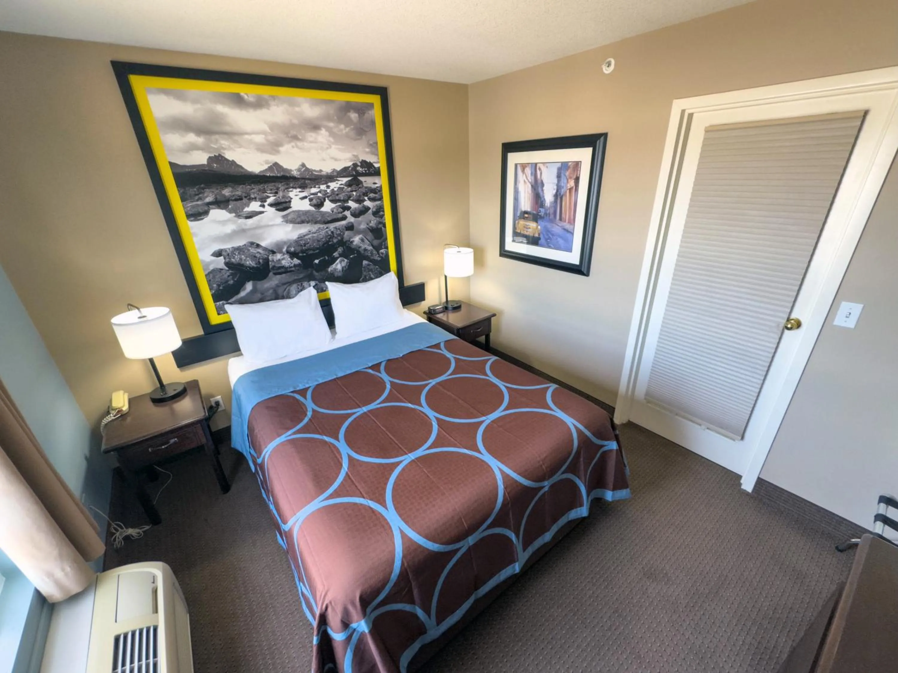 Bed in Super 8 by Wyndham Edmonton South