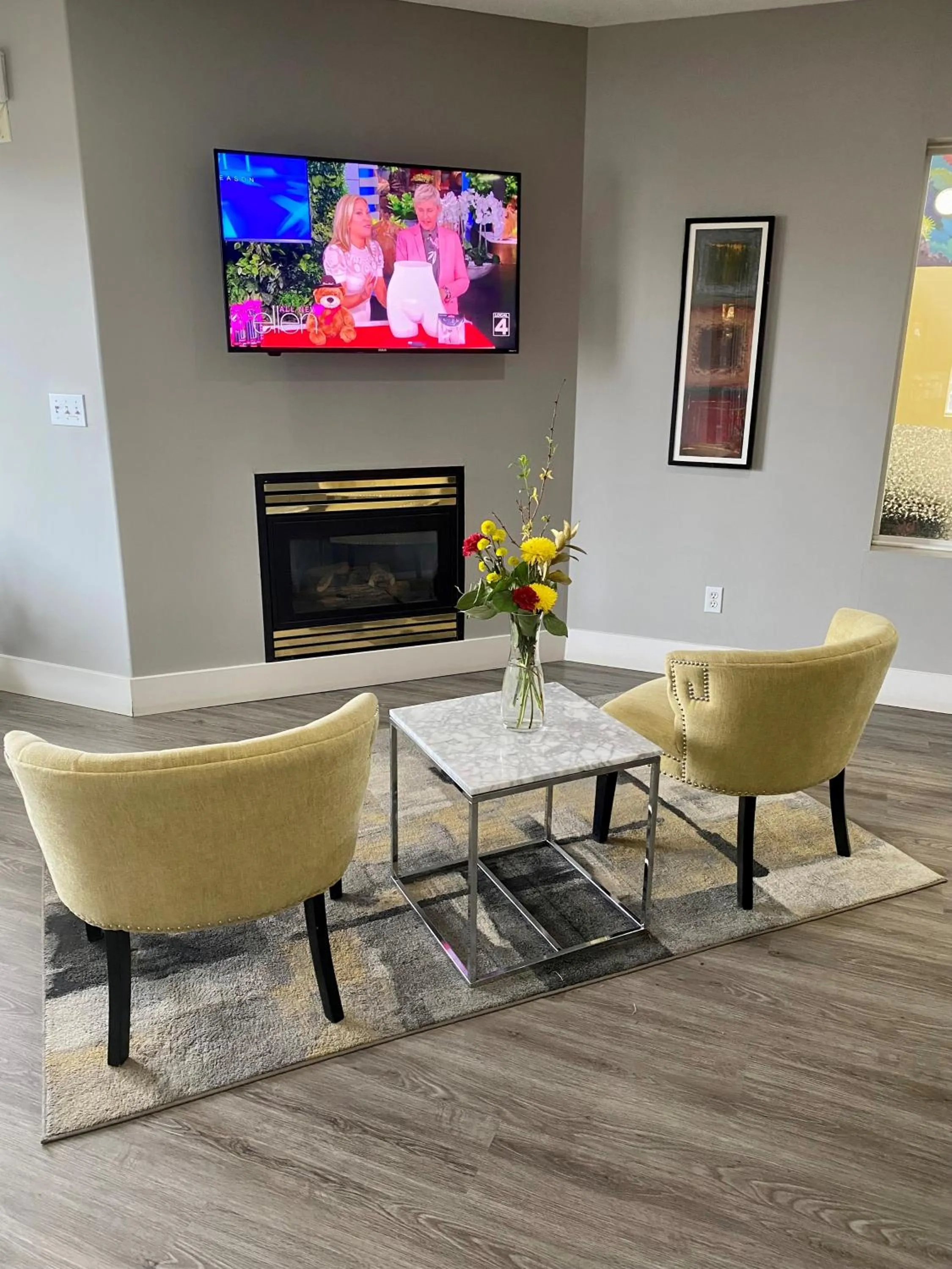 Lobby or reception in Super 8 by Wyndham Edmonton South