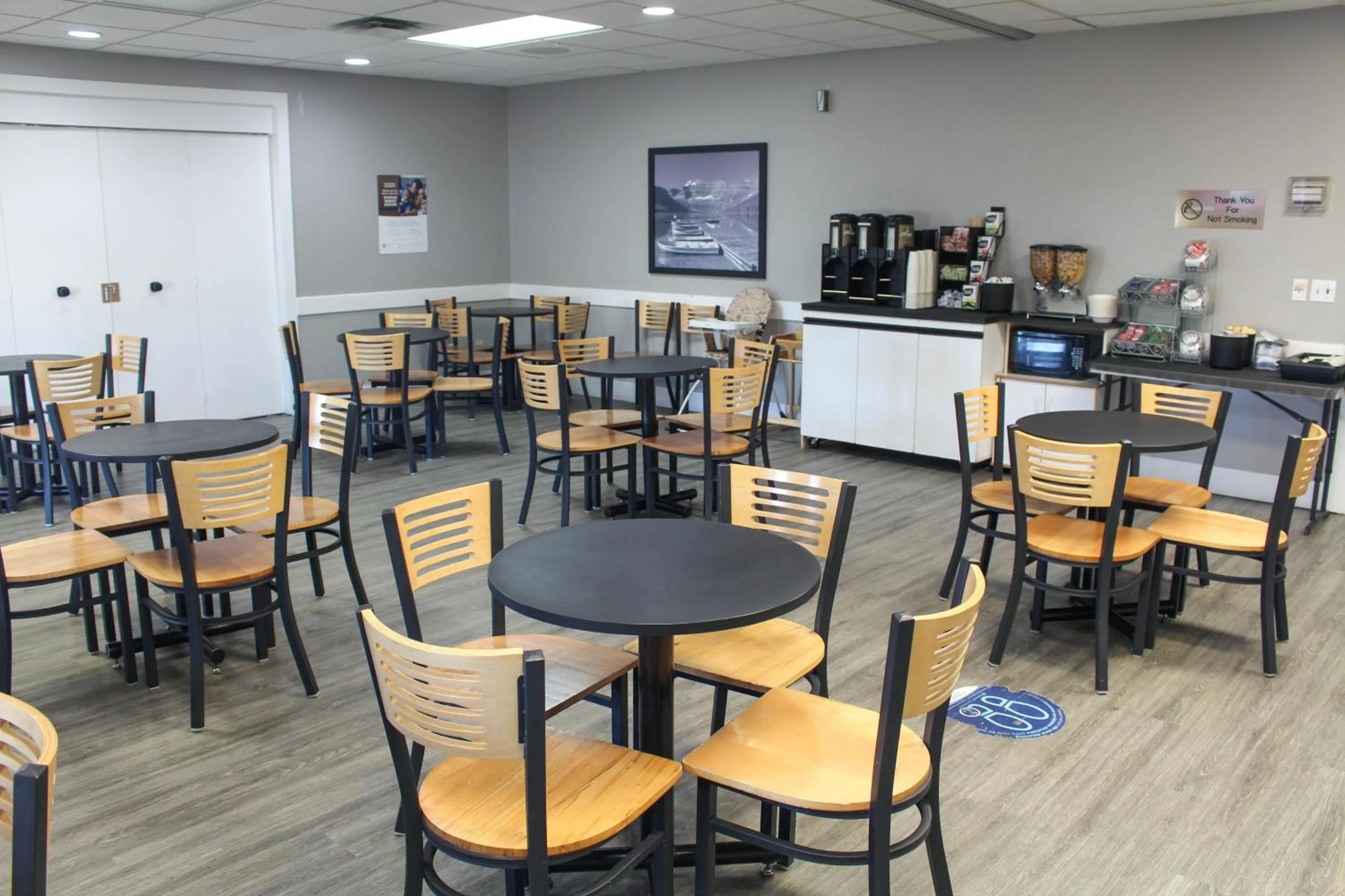 Breakfast in Super 8 by Wyndham Edmonton South