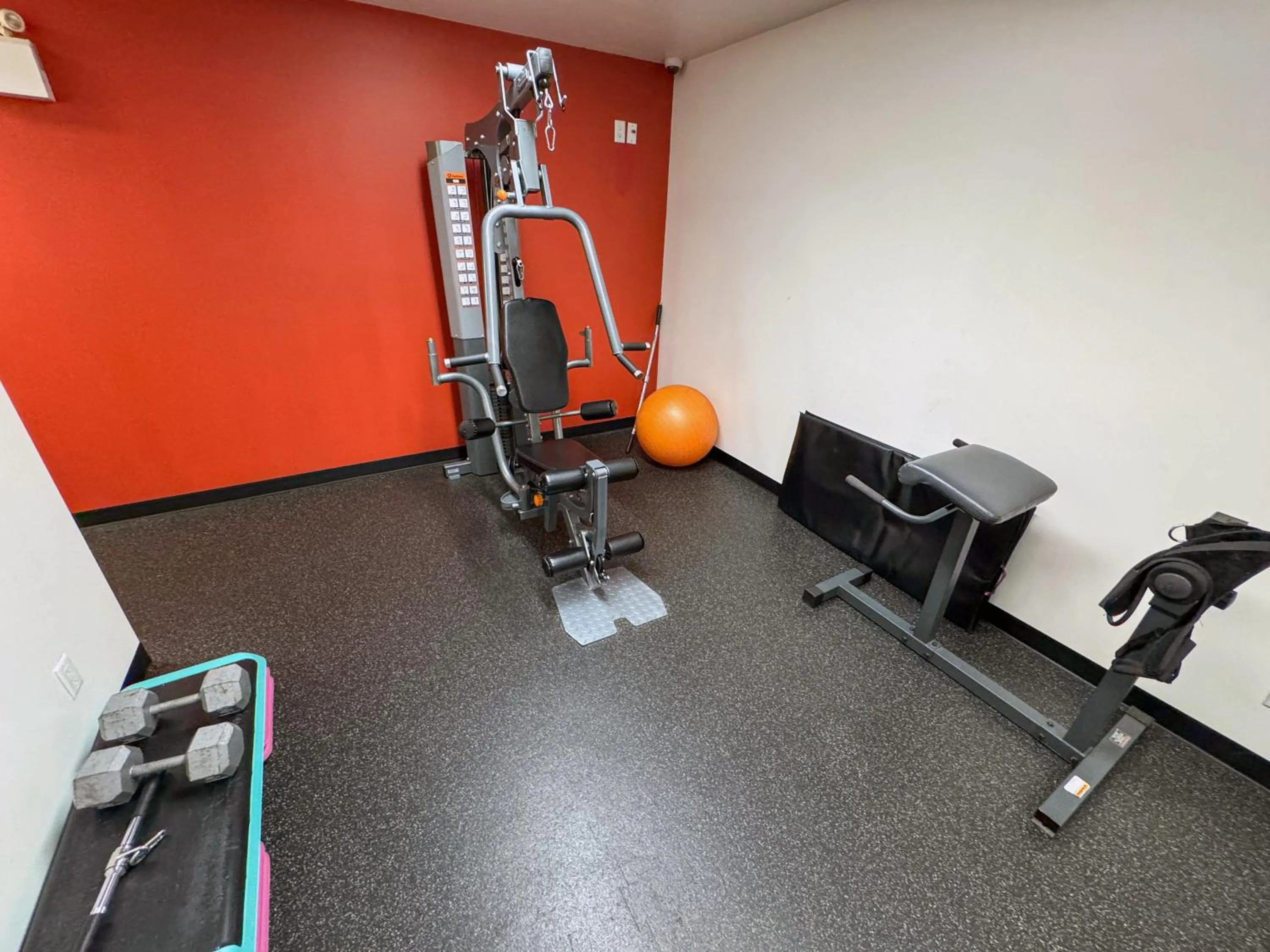 Fitness centre/facilities in Ramada by Wyndham Sherwood Park