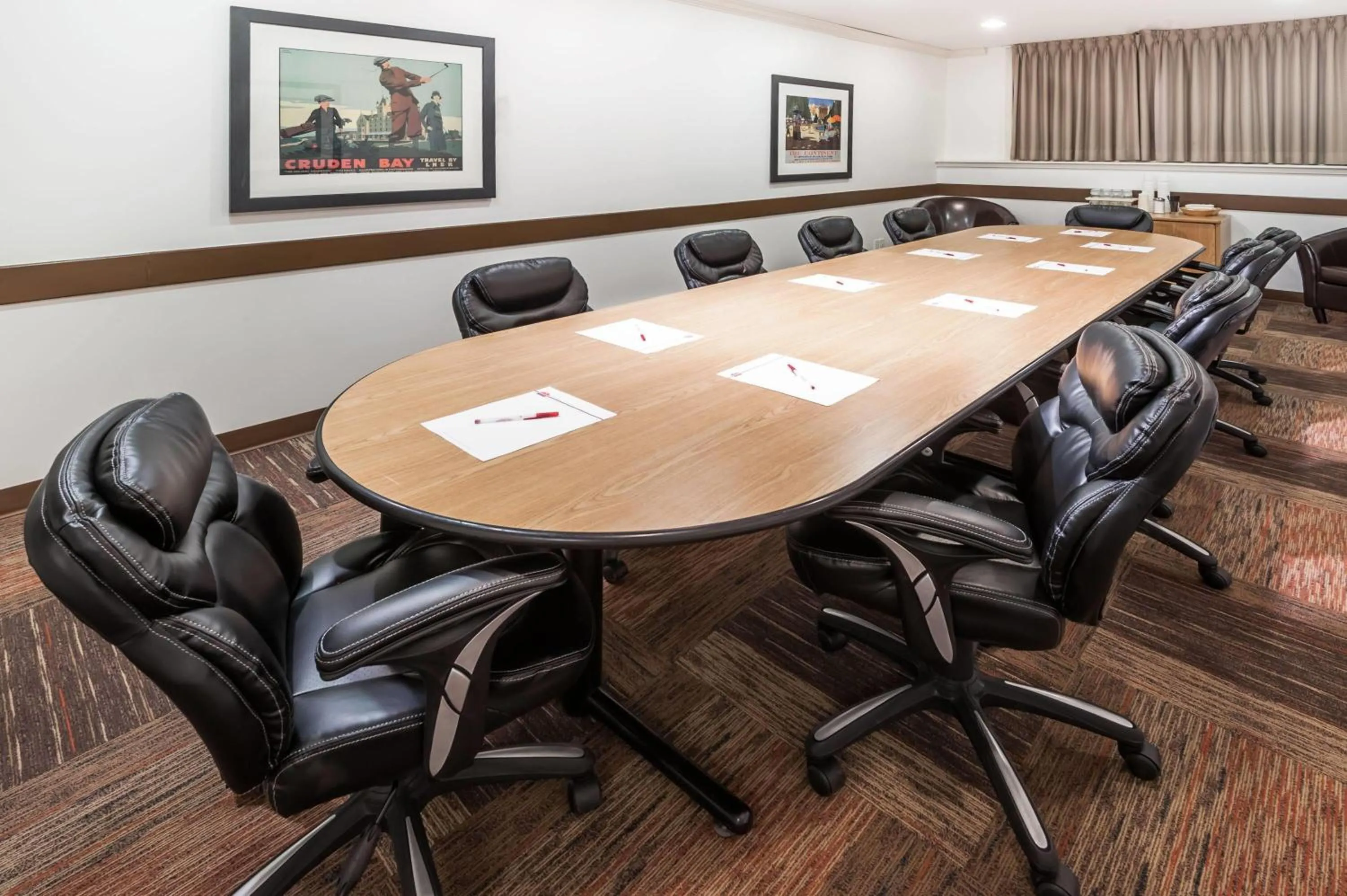 Meeting/conference room in Ramada by Wyndham Sherwood Park