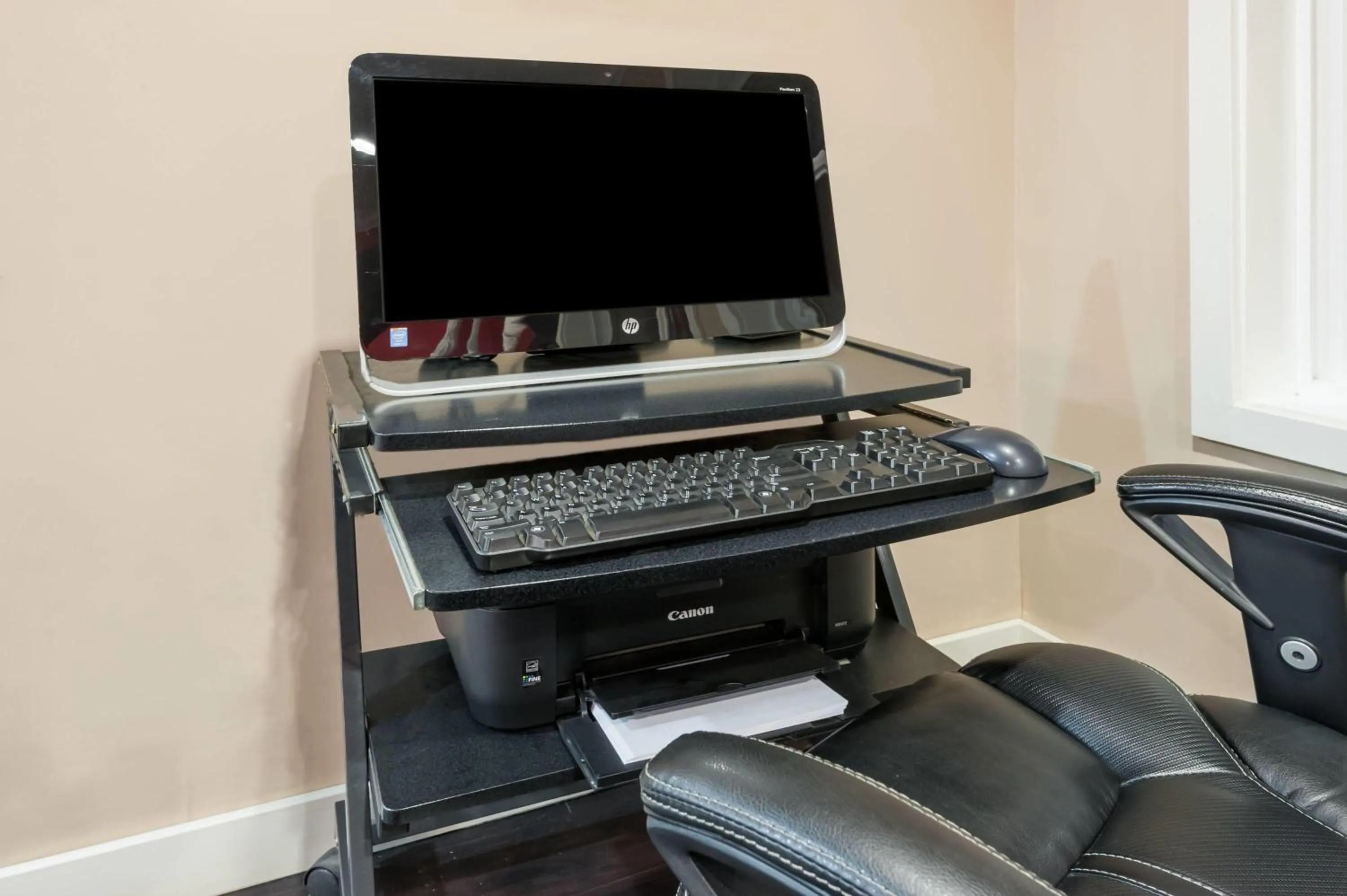 Business facilities in Ramada by Wyndham Sherwood Park