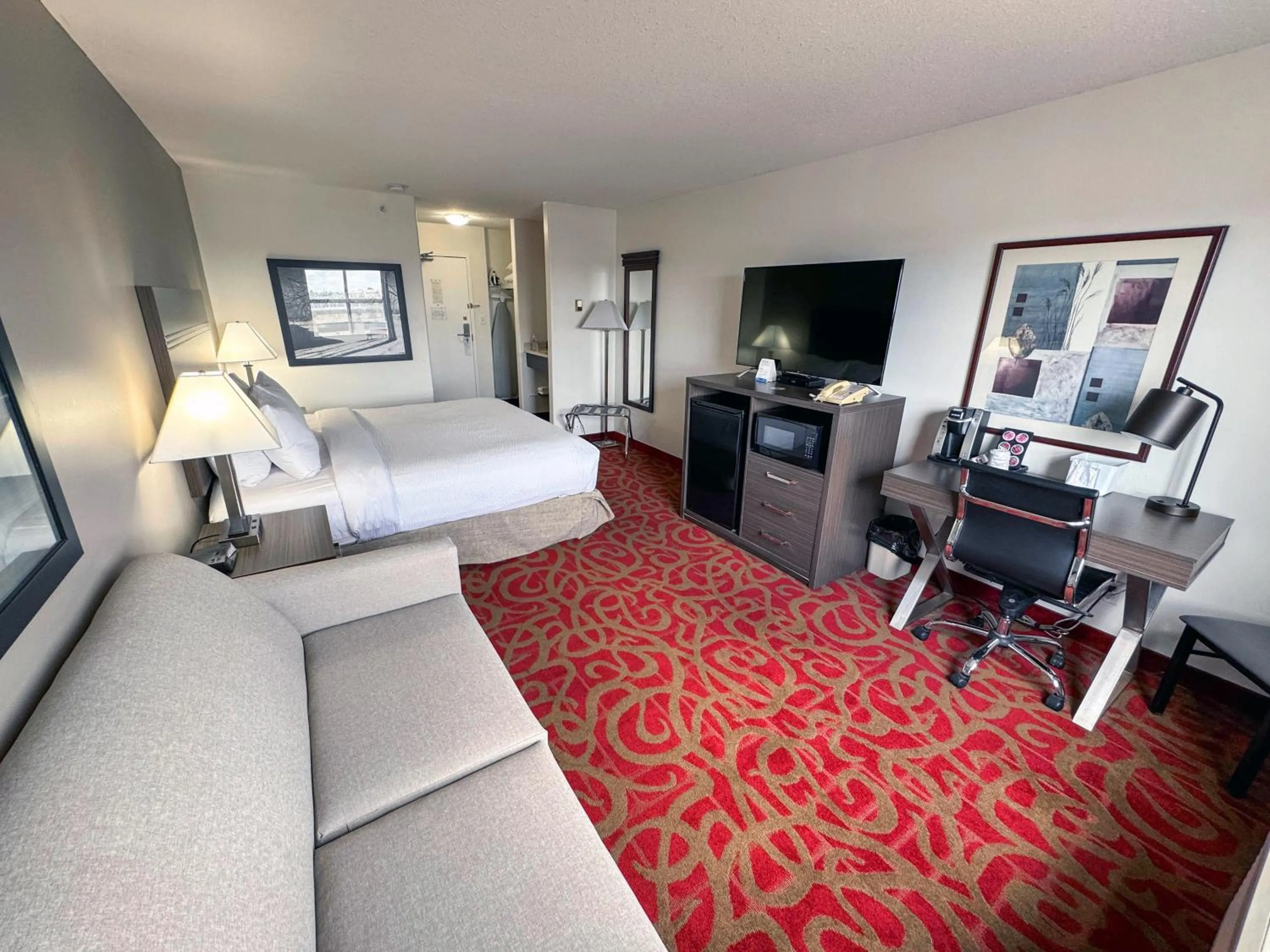 Bed in Ramada by Wyndham Sherwood Park