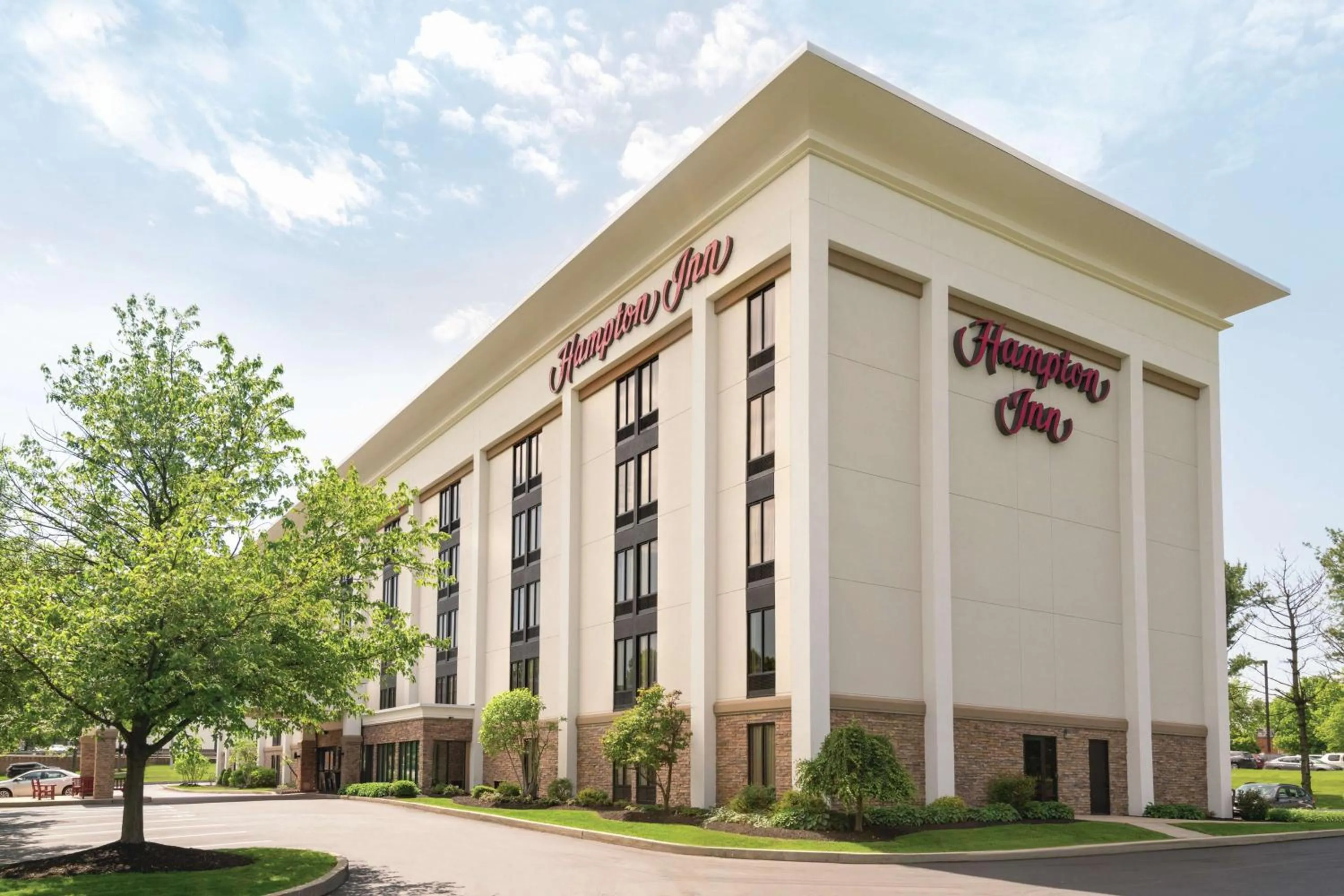Property building in Hampton Inn Reading/Wyomissing