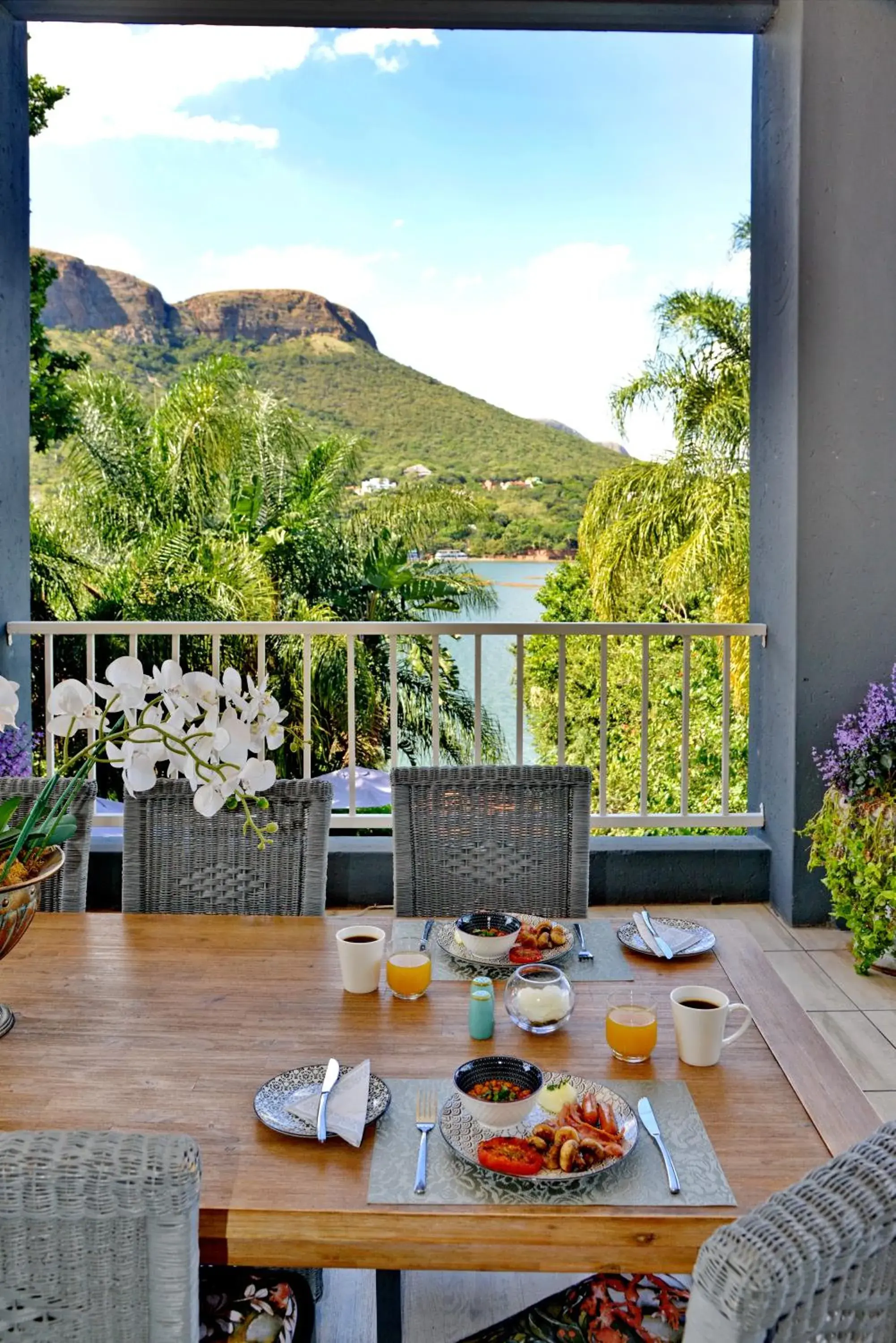 Breakfast in The Shore House Breakfast in The Shore House