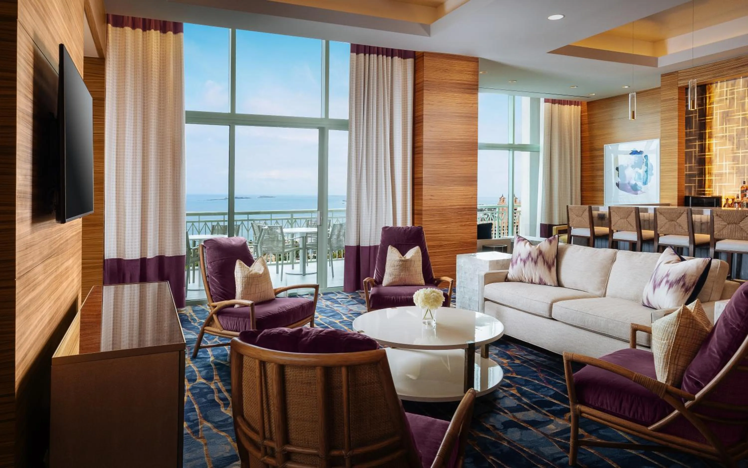 Lounge or bar in The Cove at Atlantis