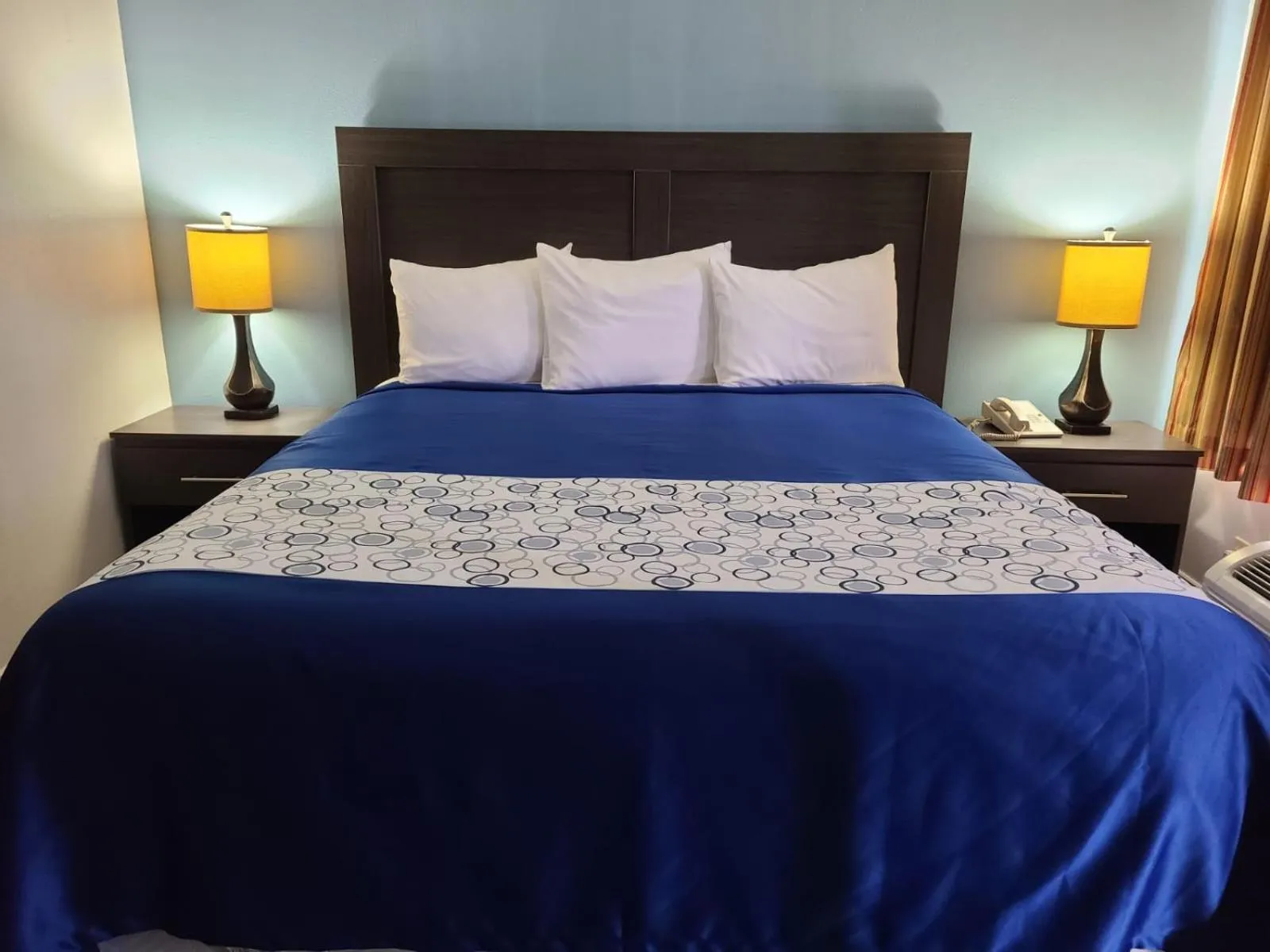 Bed in All Seasons Lodge