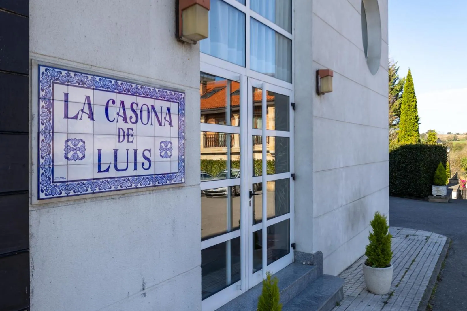 Property logo or sign in Hotel La Casona de Luis