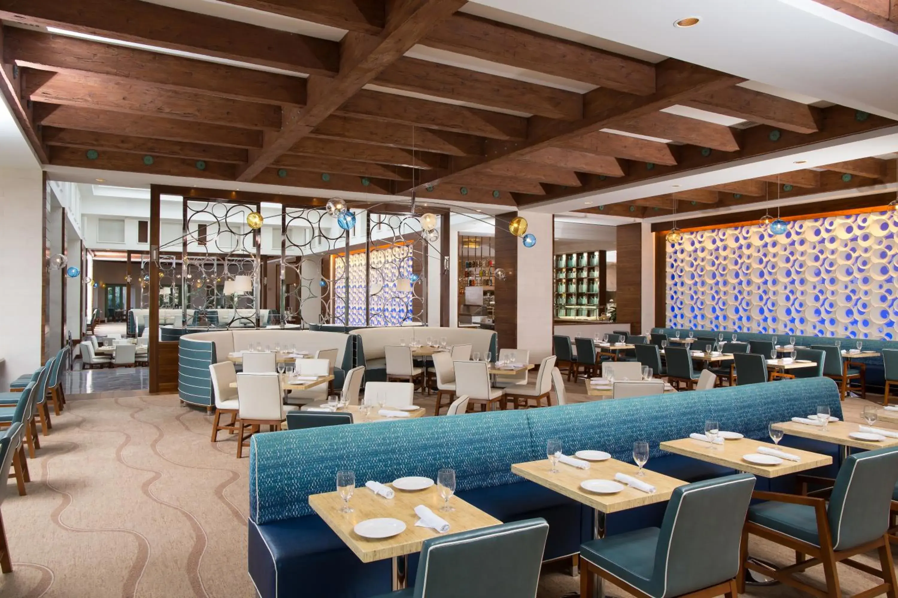 Restaurant/places to eat in The Coral at Atlantis Restaurant/places to eat in The Coral at Atlantis