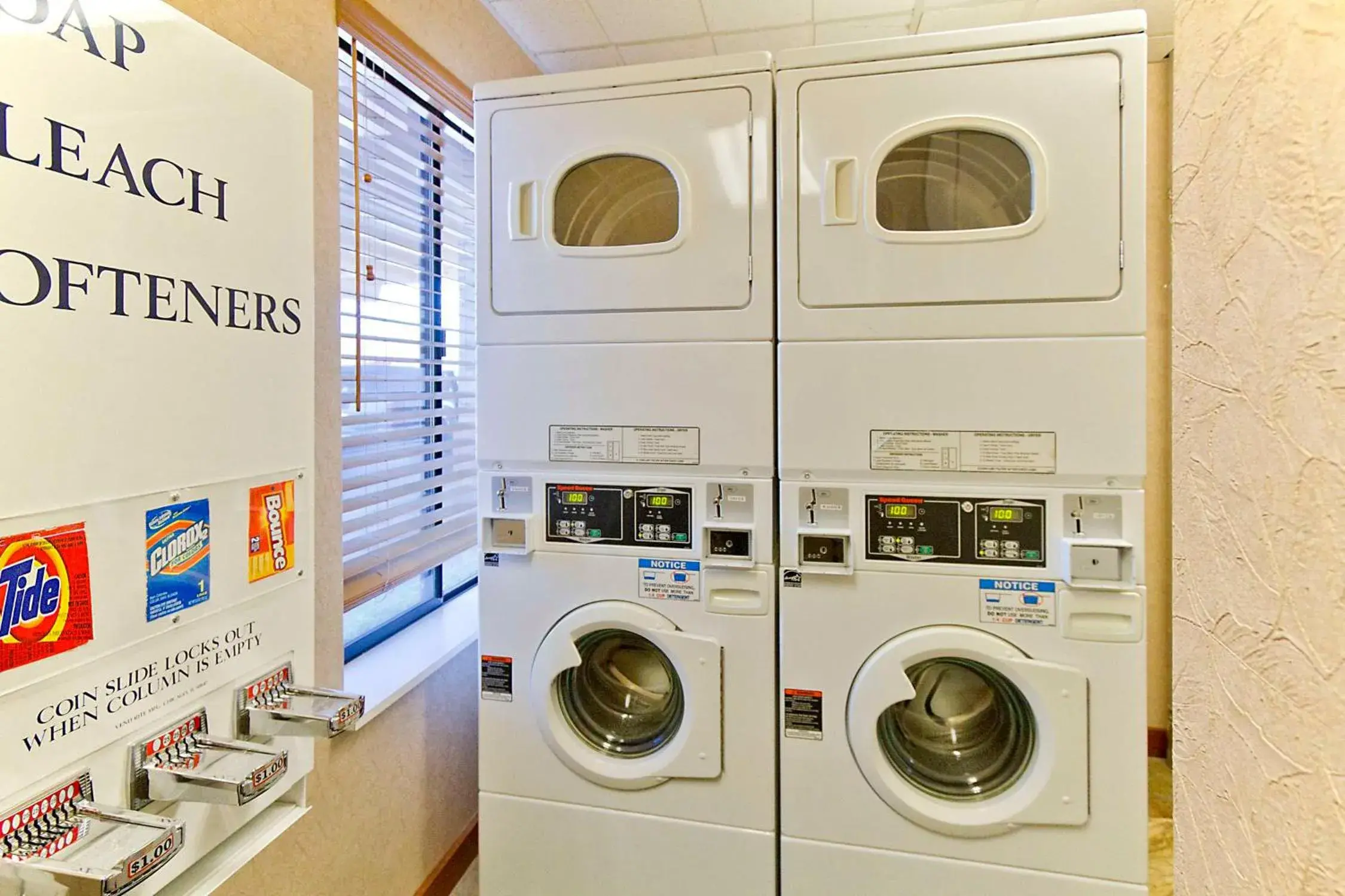 Property building in Comfort Inn Missoula Airport Property building in Comfort Inn Missoula Airport