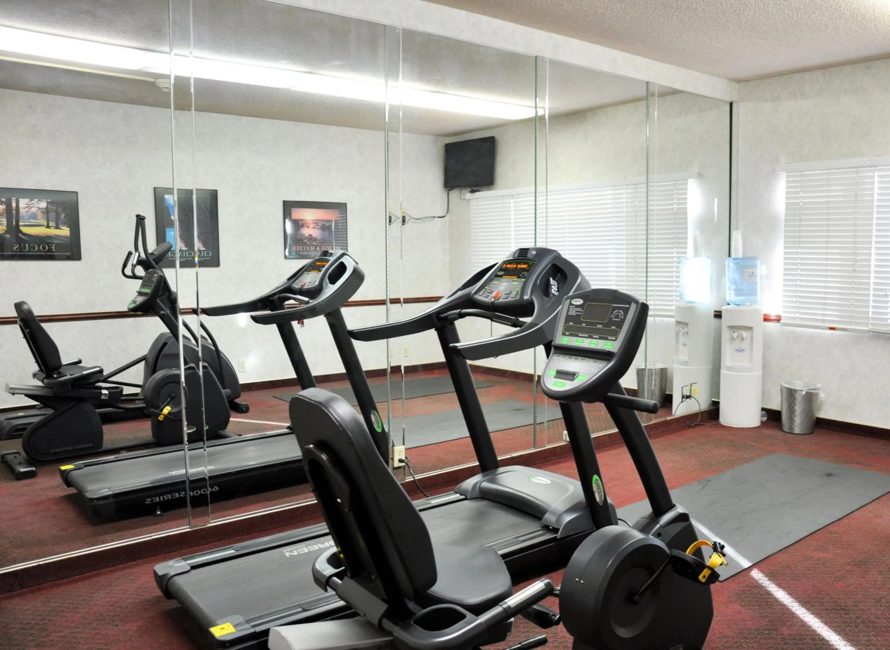 Fitness centre/facilities in Piccadilly Inn Airport
