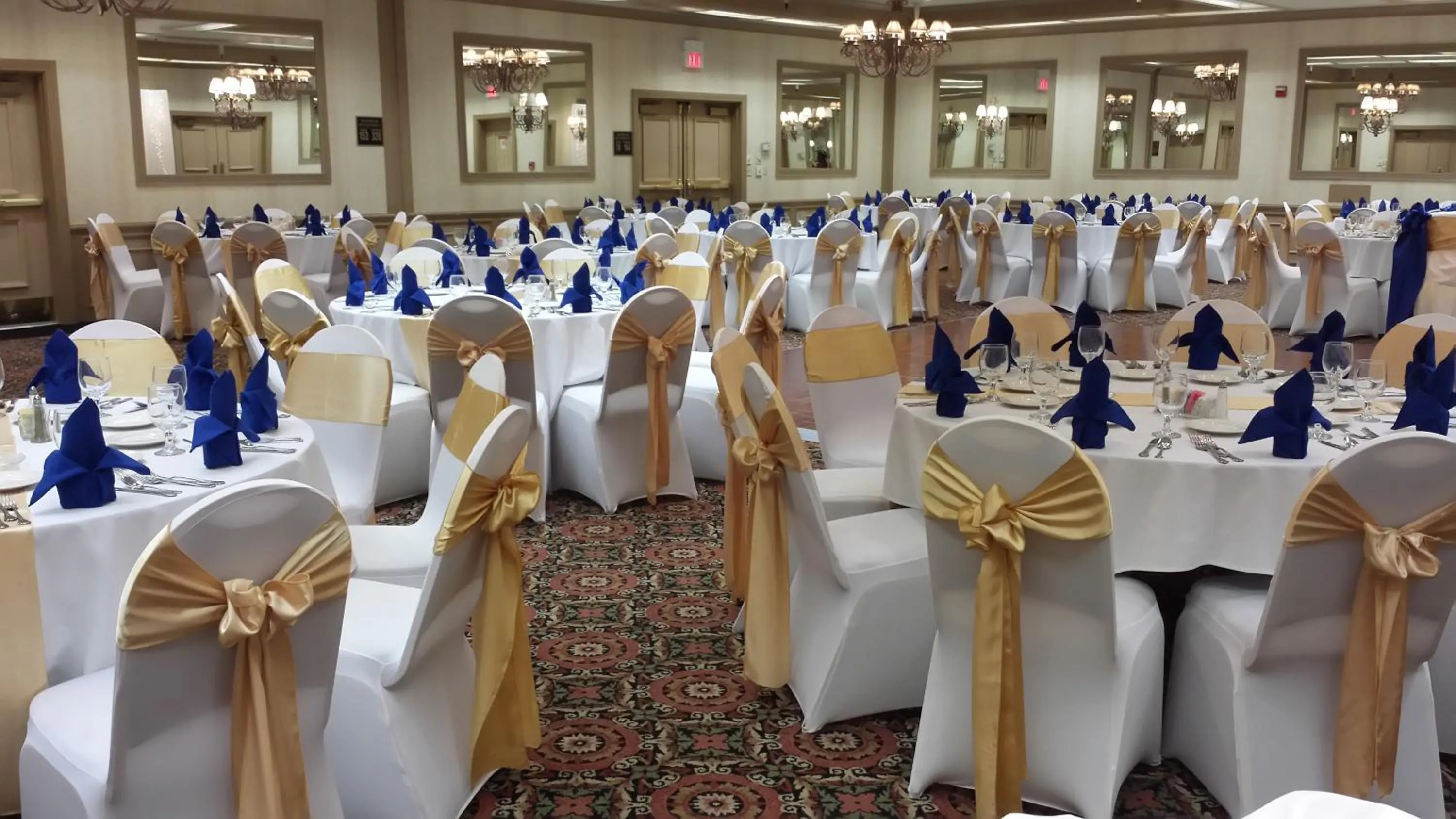 Meeting/conference room in Piccadilly Inn Airport