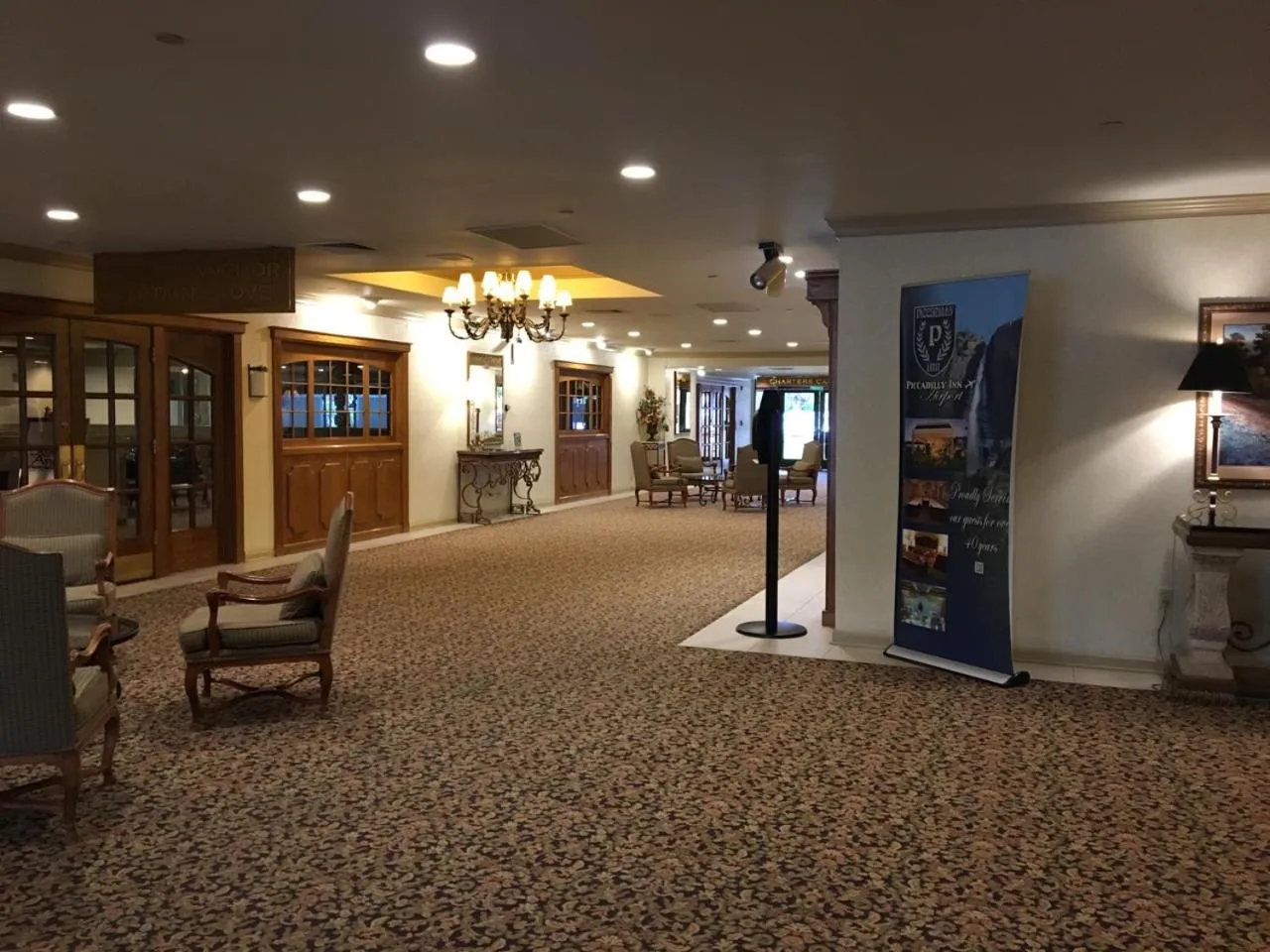 Area and facilities in Piccadilly Inn Airport