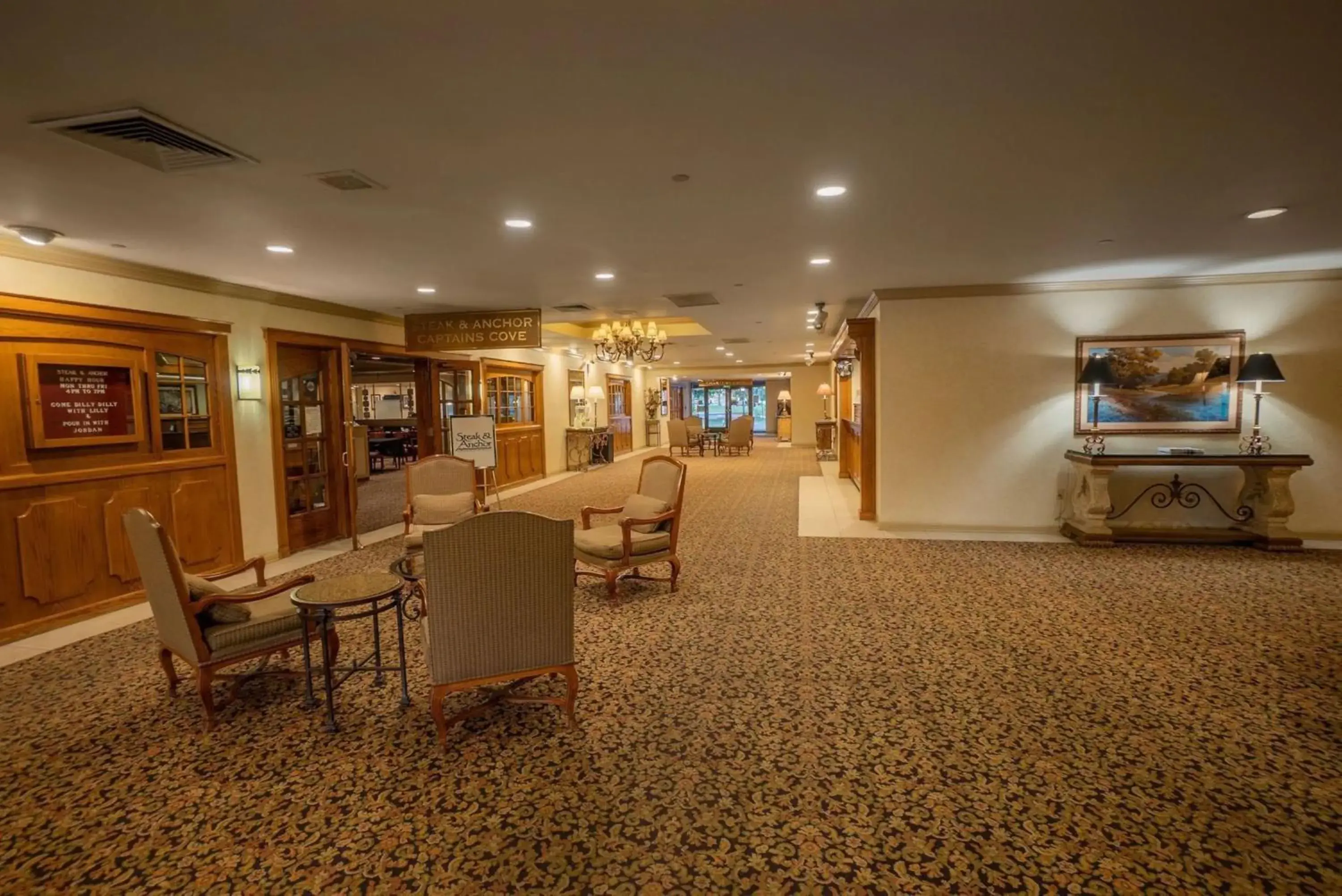 Lobby or reception in Piccadilly Inn Airport Lobby or reception in Piccadilly Inn Airport