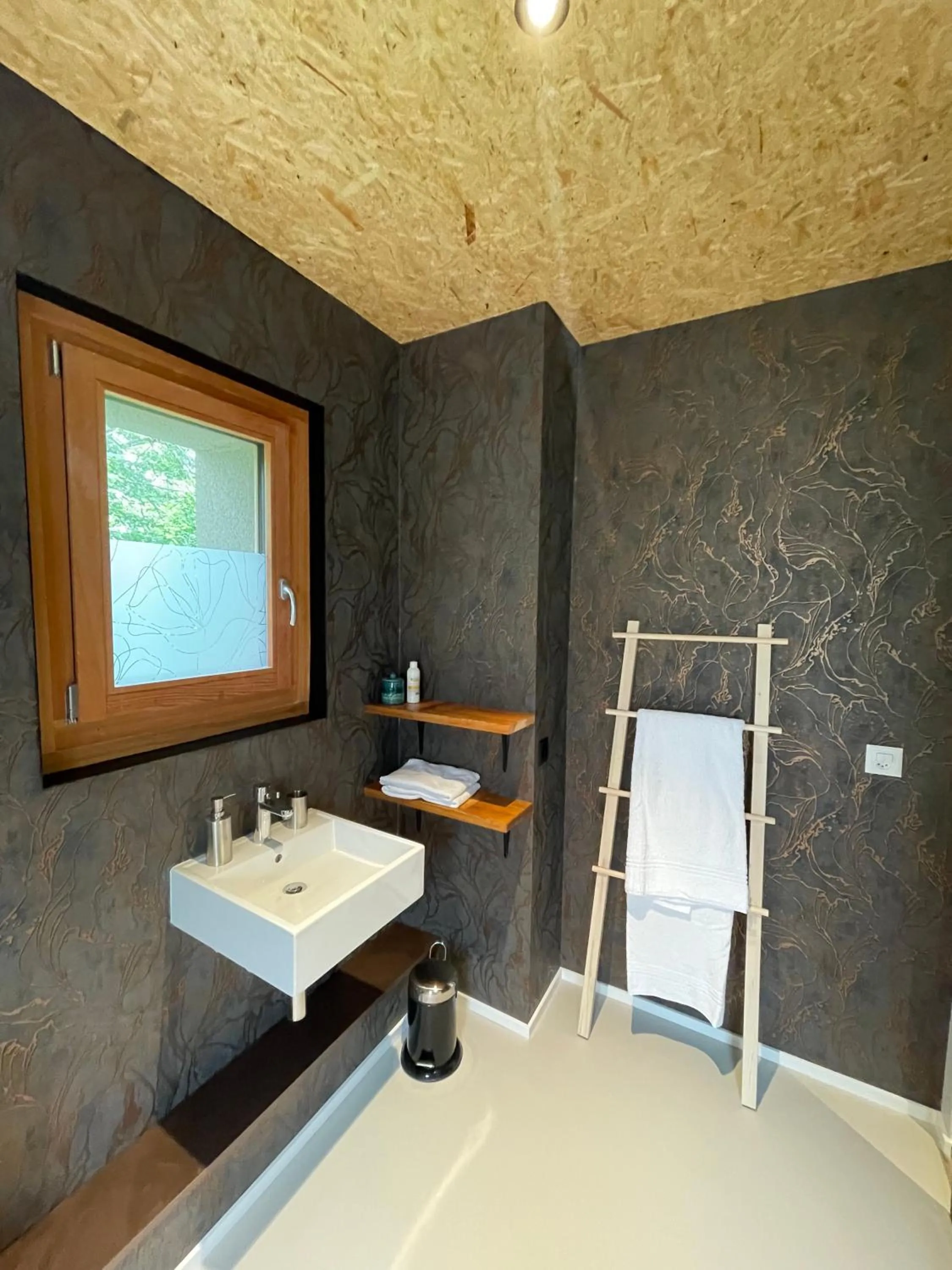 Bathroom in B&B La Forge de Diogne - luxury and cosy alpine lodge