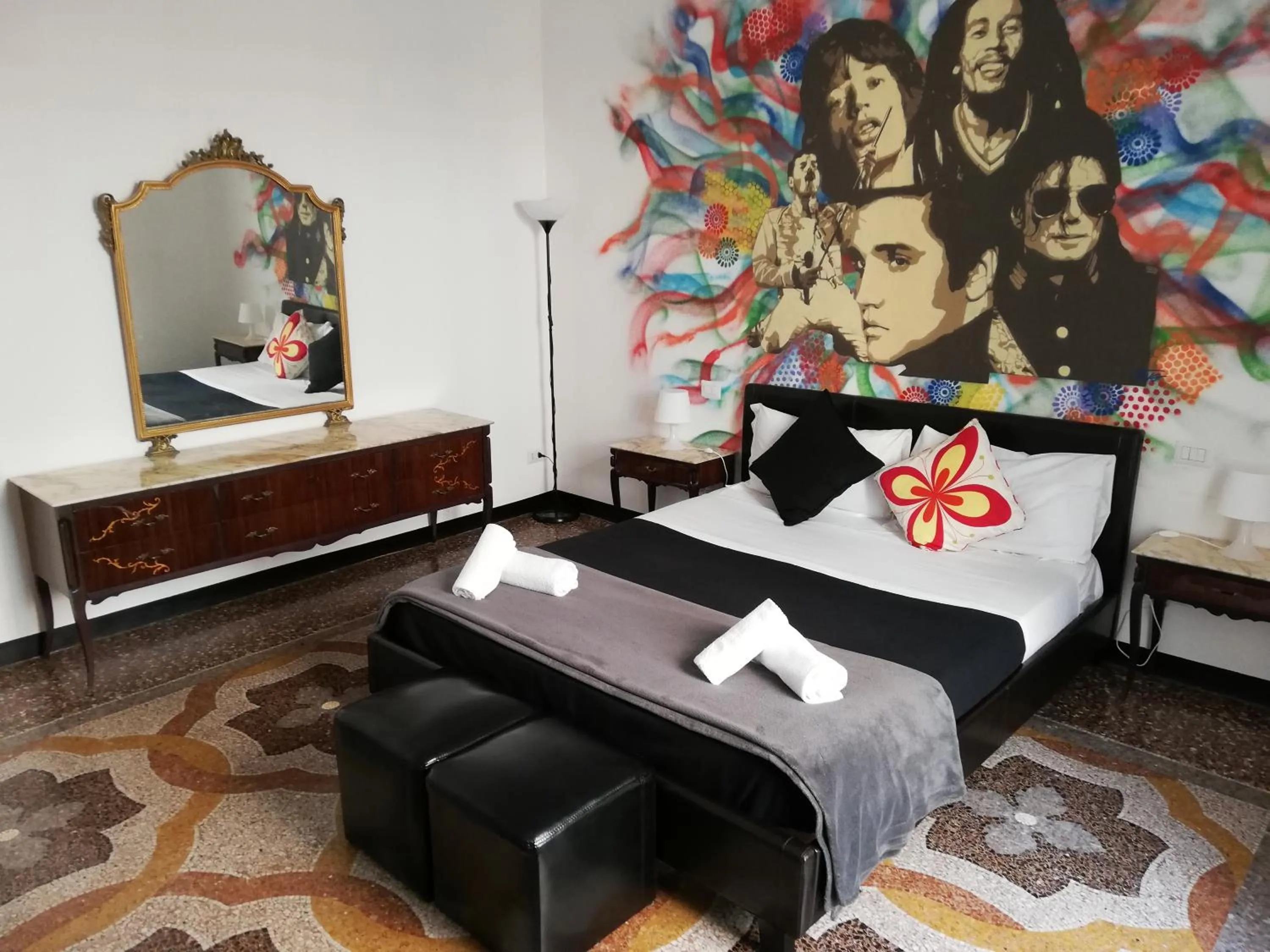 Bedroom, Bed in Leone X Genova Affittacamere