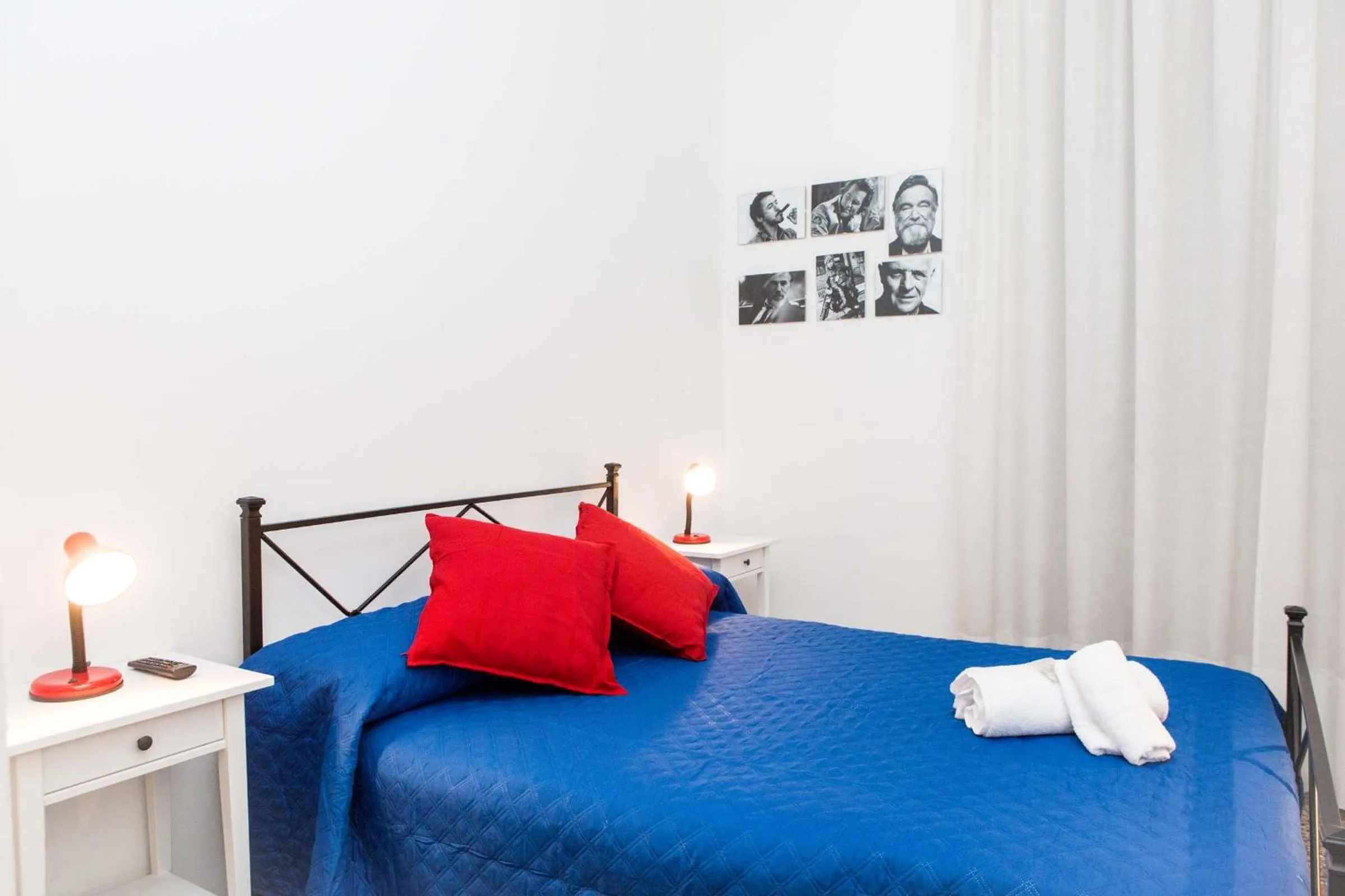 Bed in Leone X Genova Affittacamere