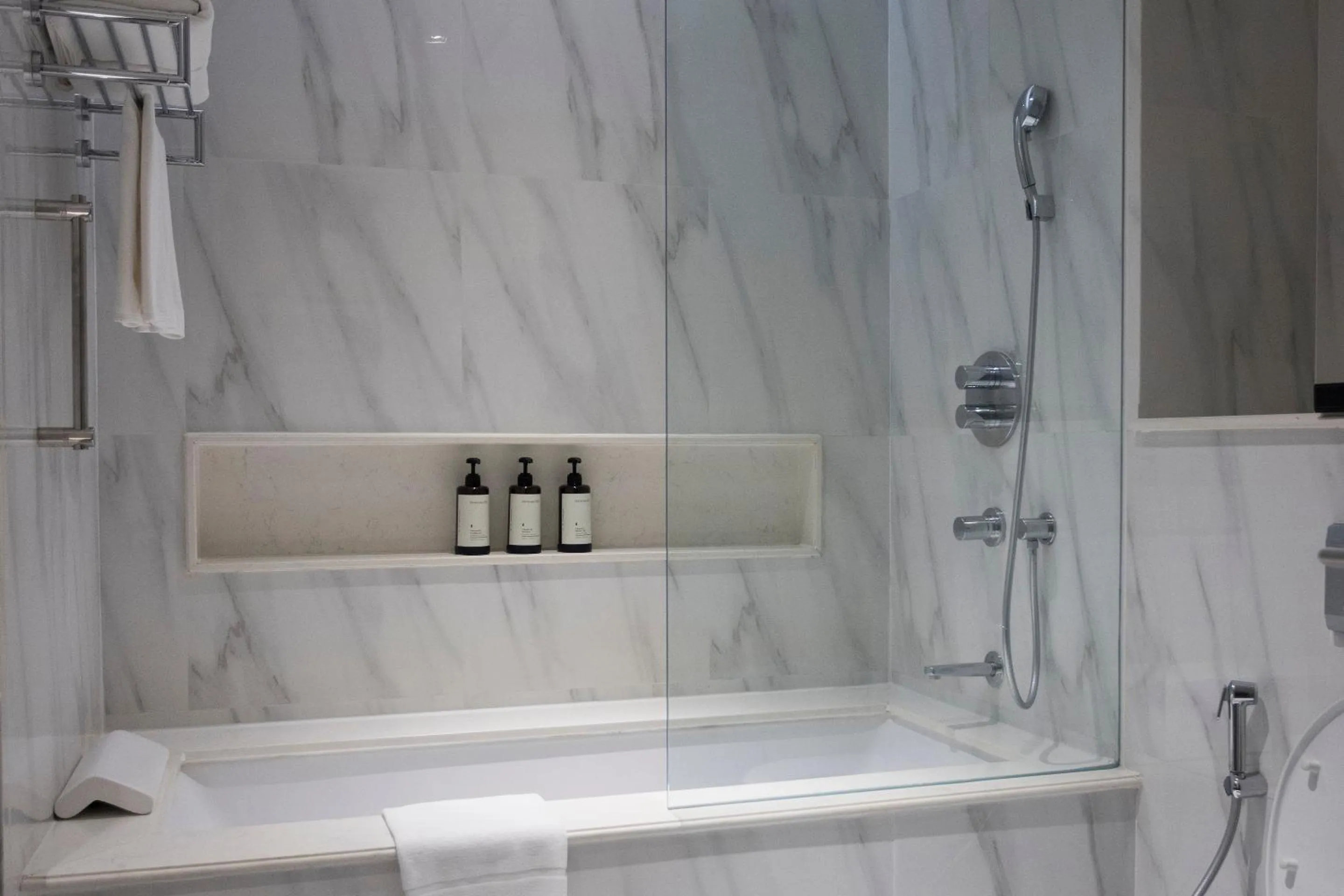 Shower in MUU Bangkok, Small Luxury Hotels of the World