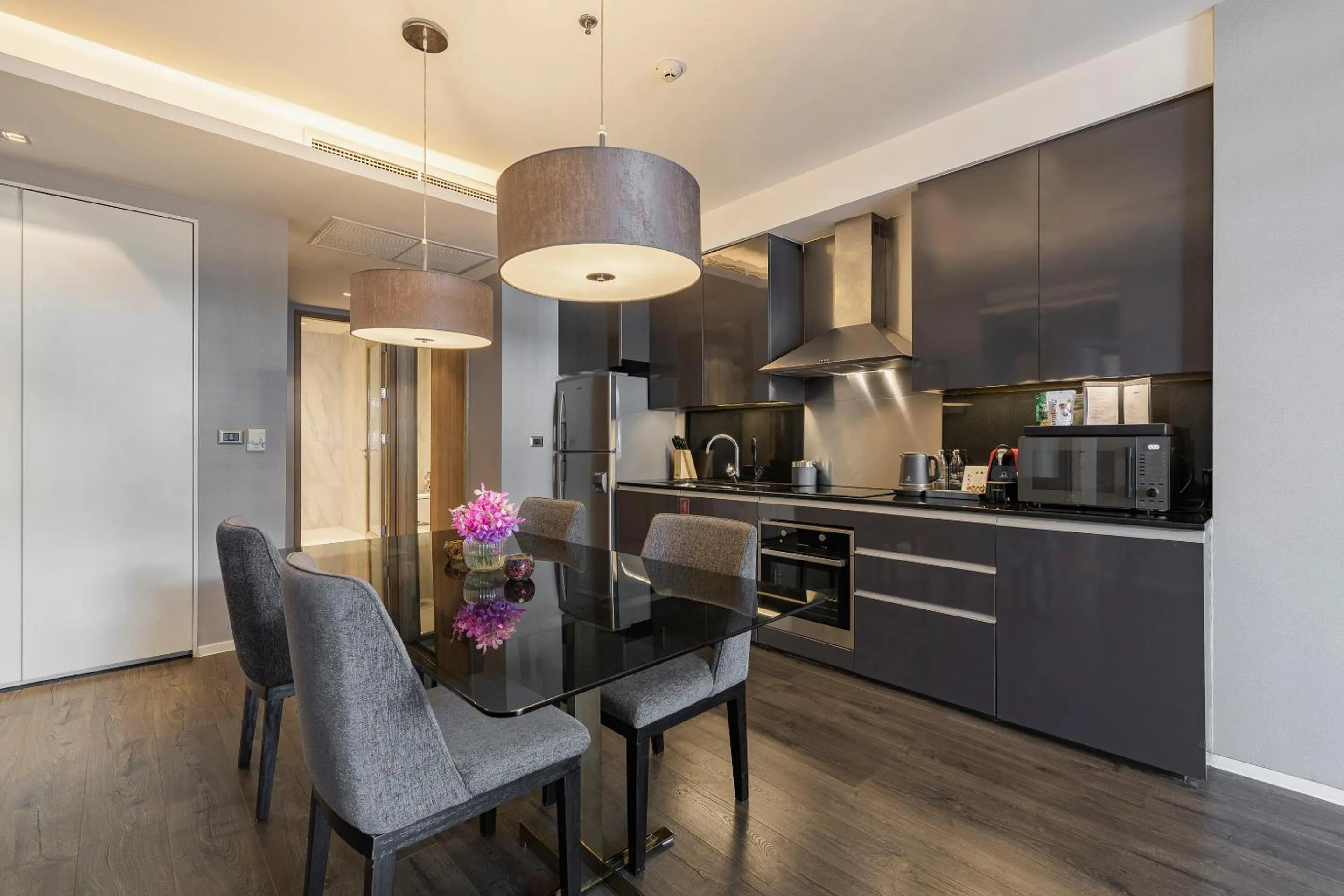 Kitchen or kitchenette in MUU Bangkok, Small Luxury Hotels of the World