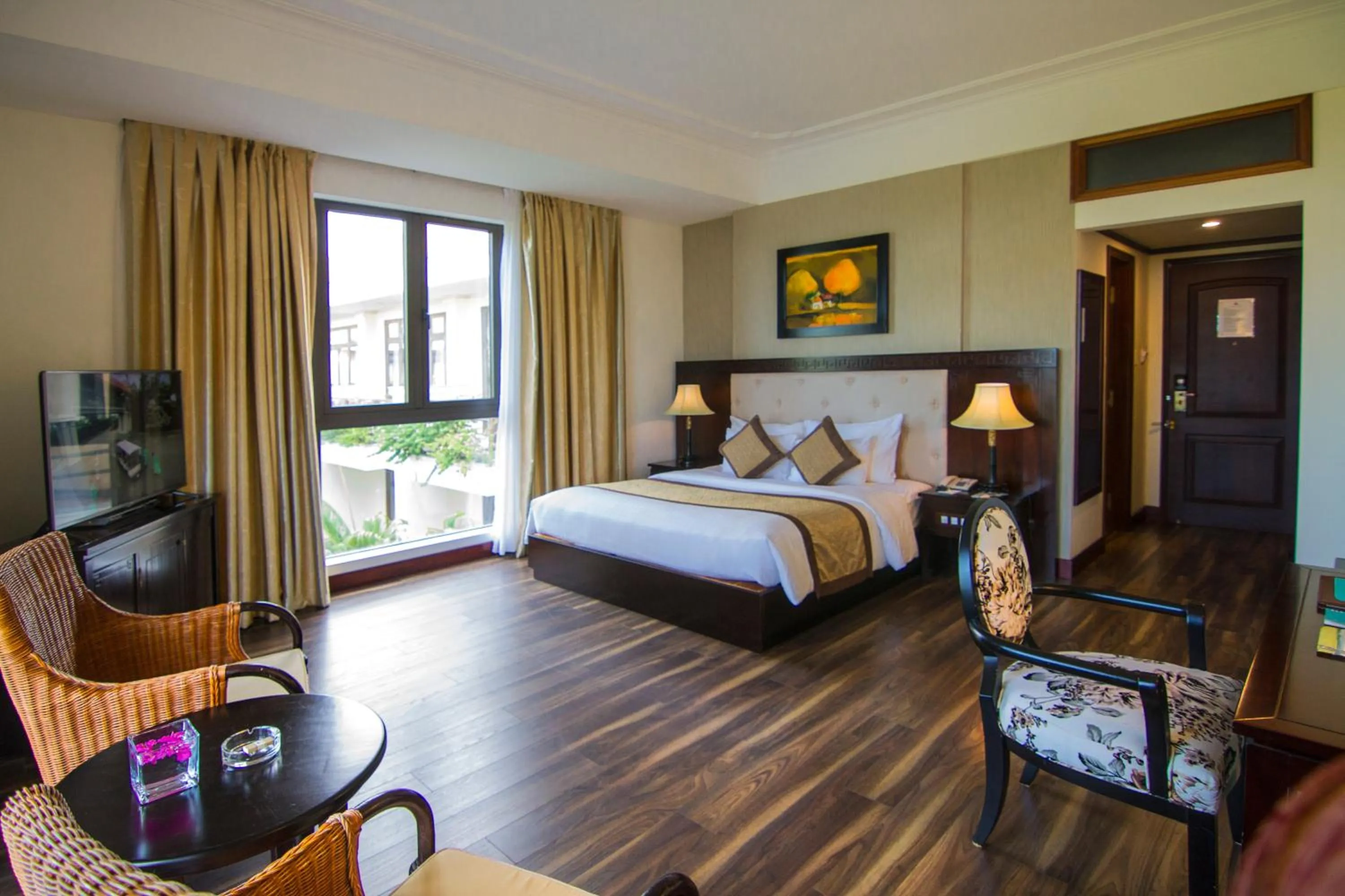 Bed in Sun Spa Resort & Villa