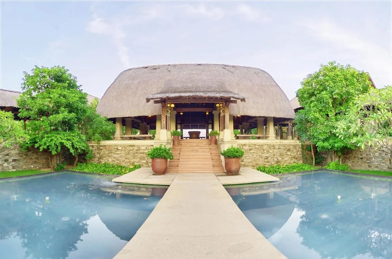 Lobby or reception in Sun Spa Resort & Villa