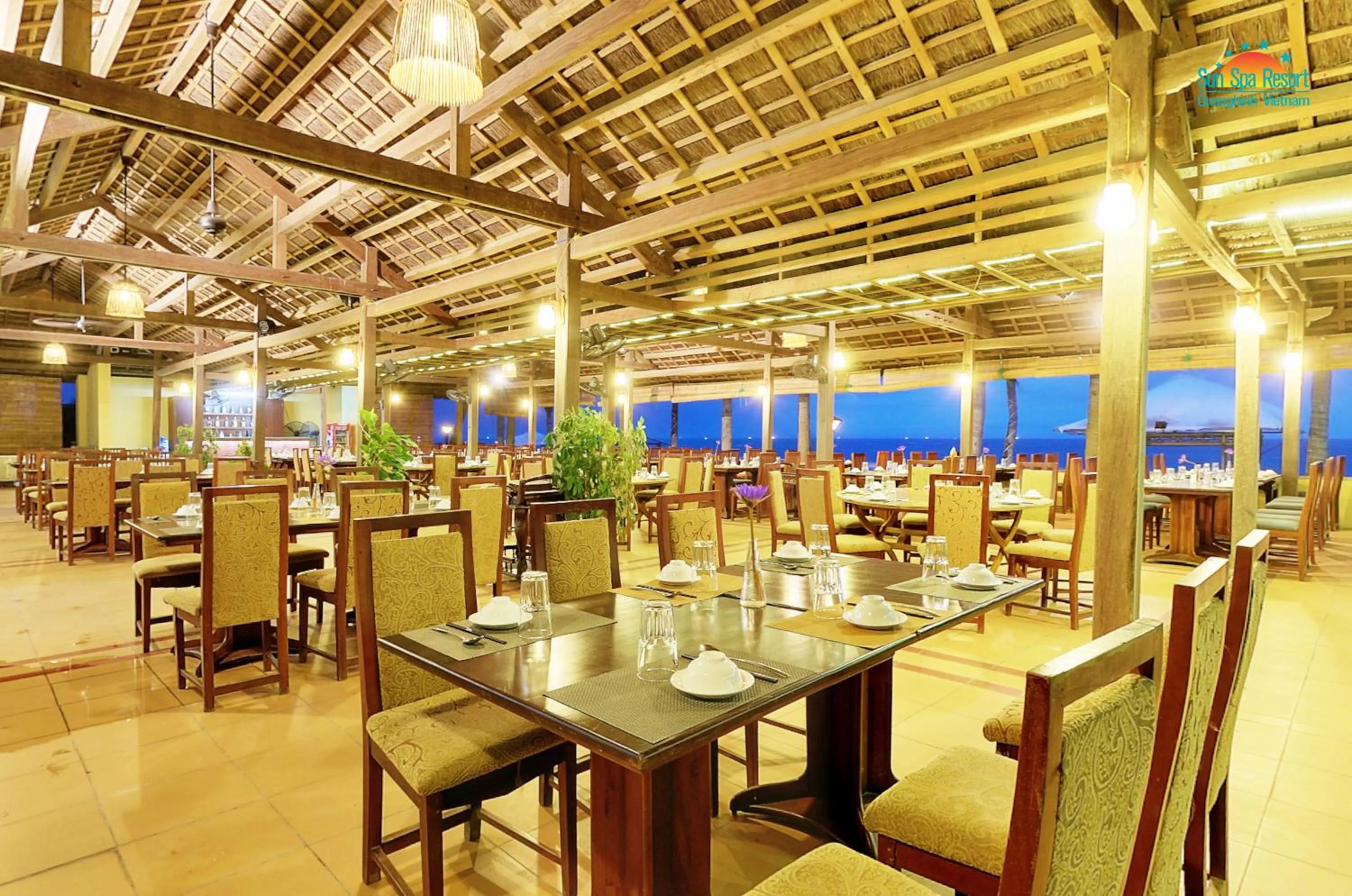 Restaurant/places to eat in Sun Spa Resort & Villa