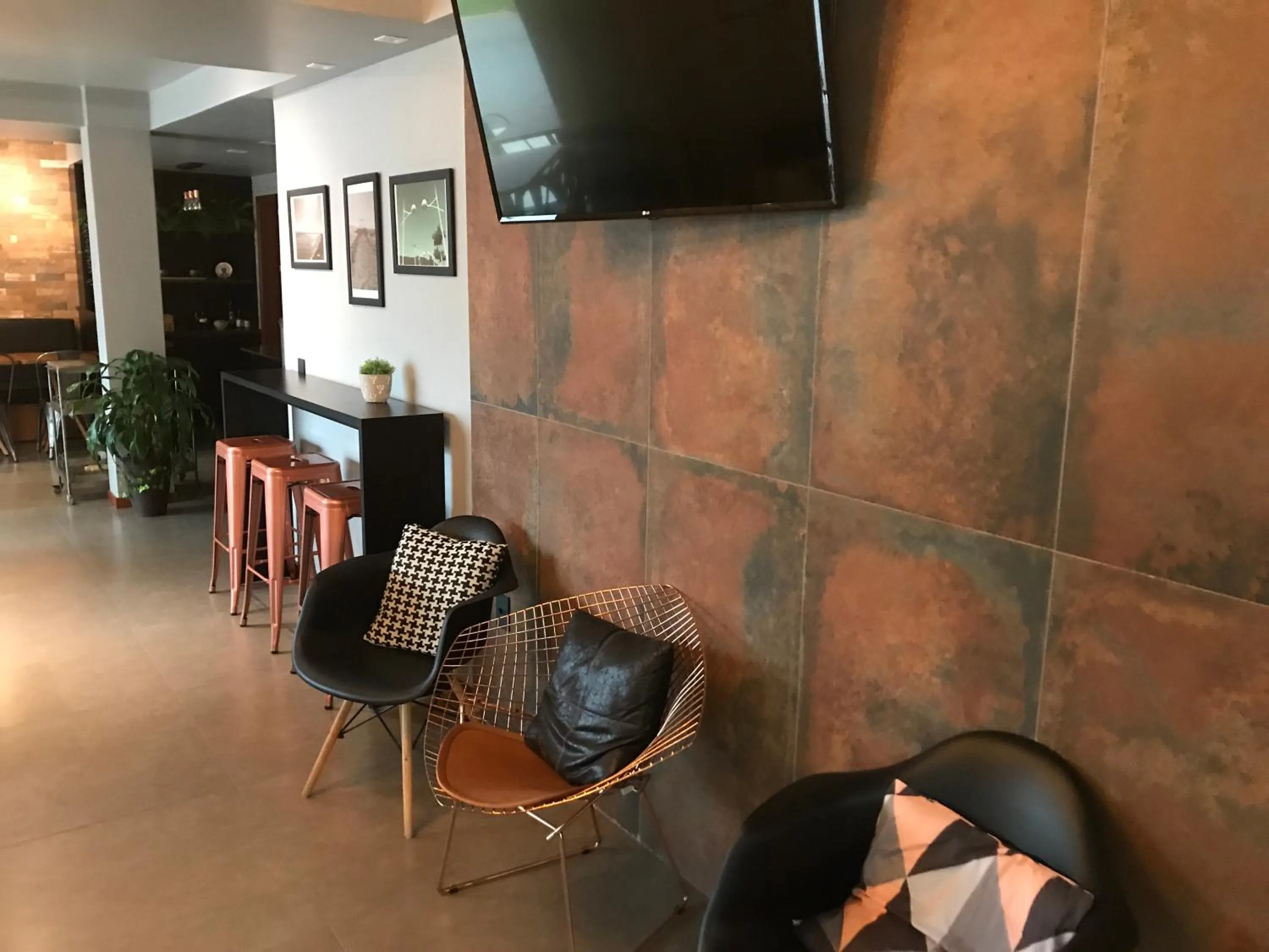 Communal lounge/ TV room in Hotel Blumenhof Balneário Camboriú