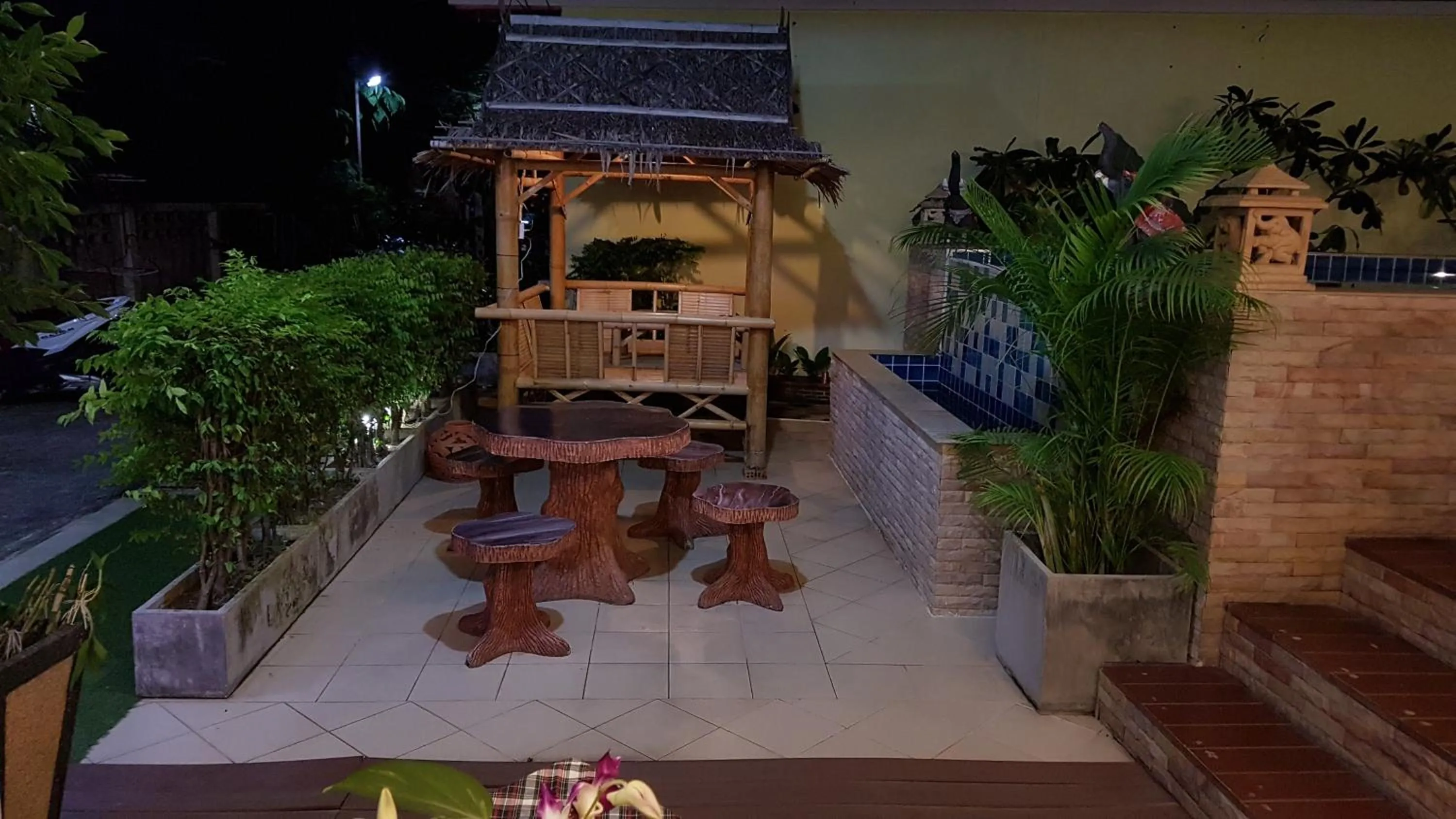 Balcony/Terrace in Green Harbor Hotel & Service Apartment