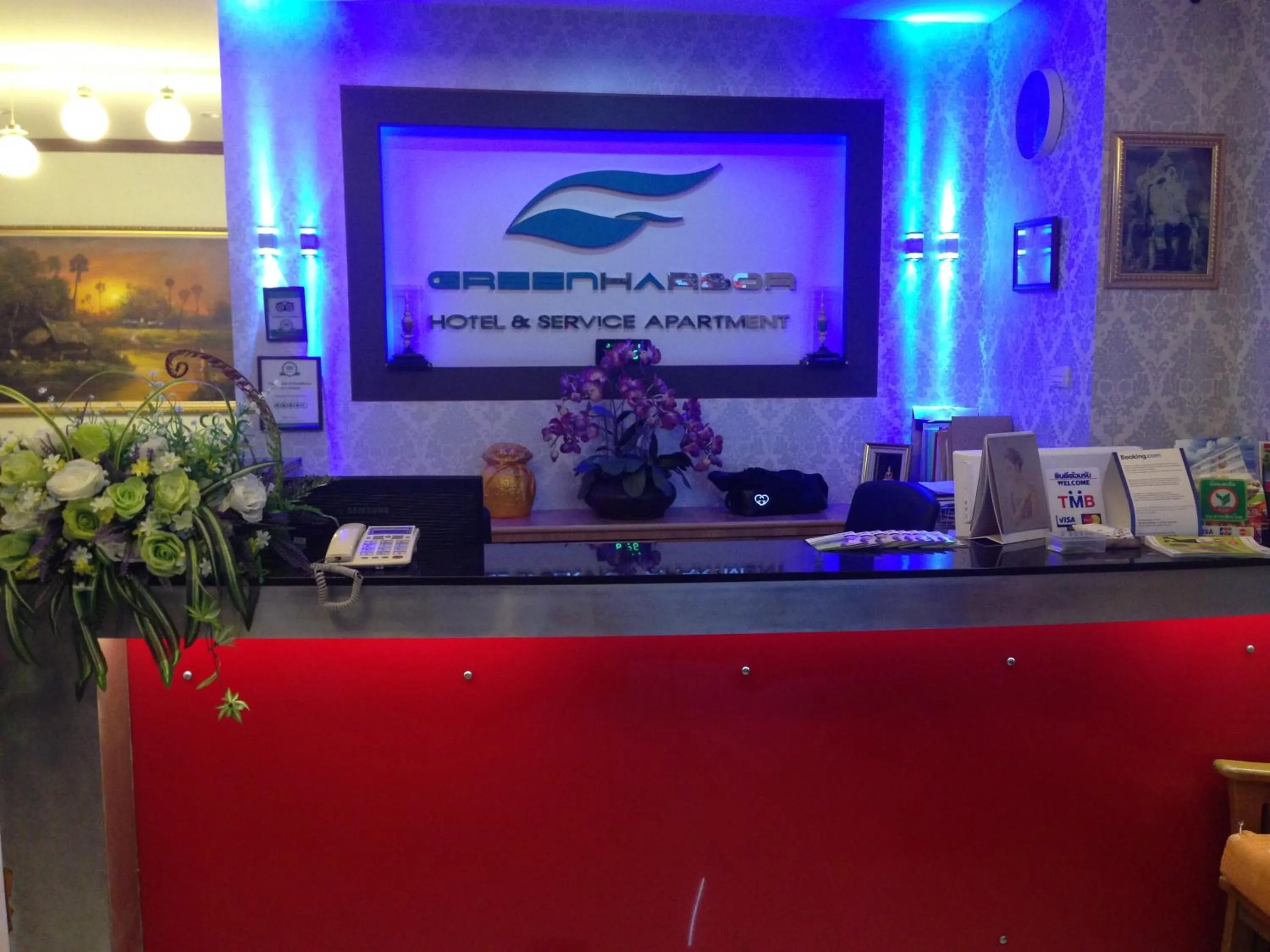 Lobby or reception in Green Harbor Hotel & Service Apartment