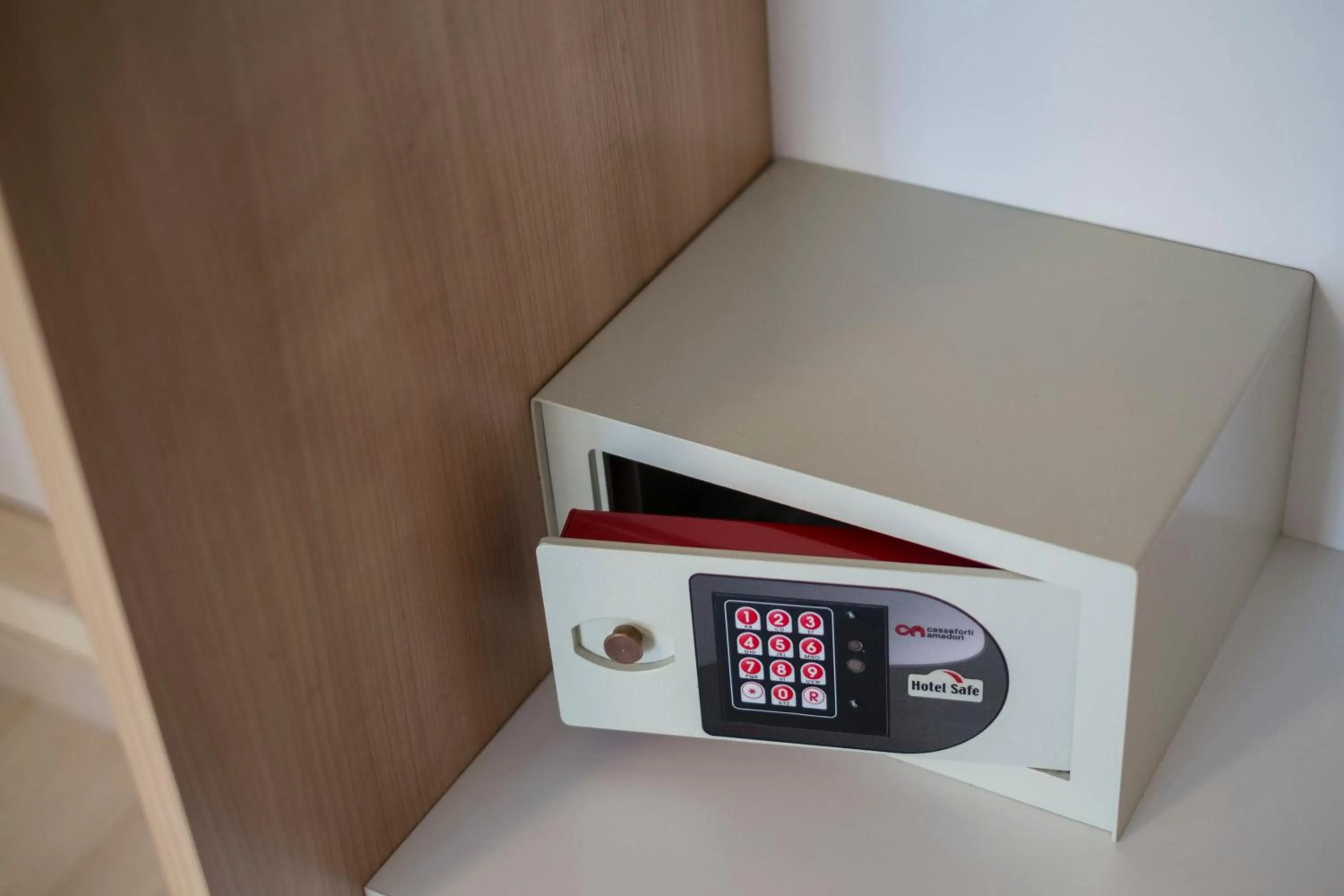 Other in Residence il Capodoglio