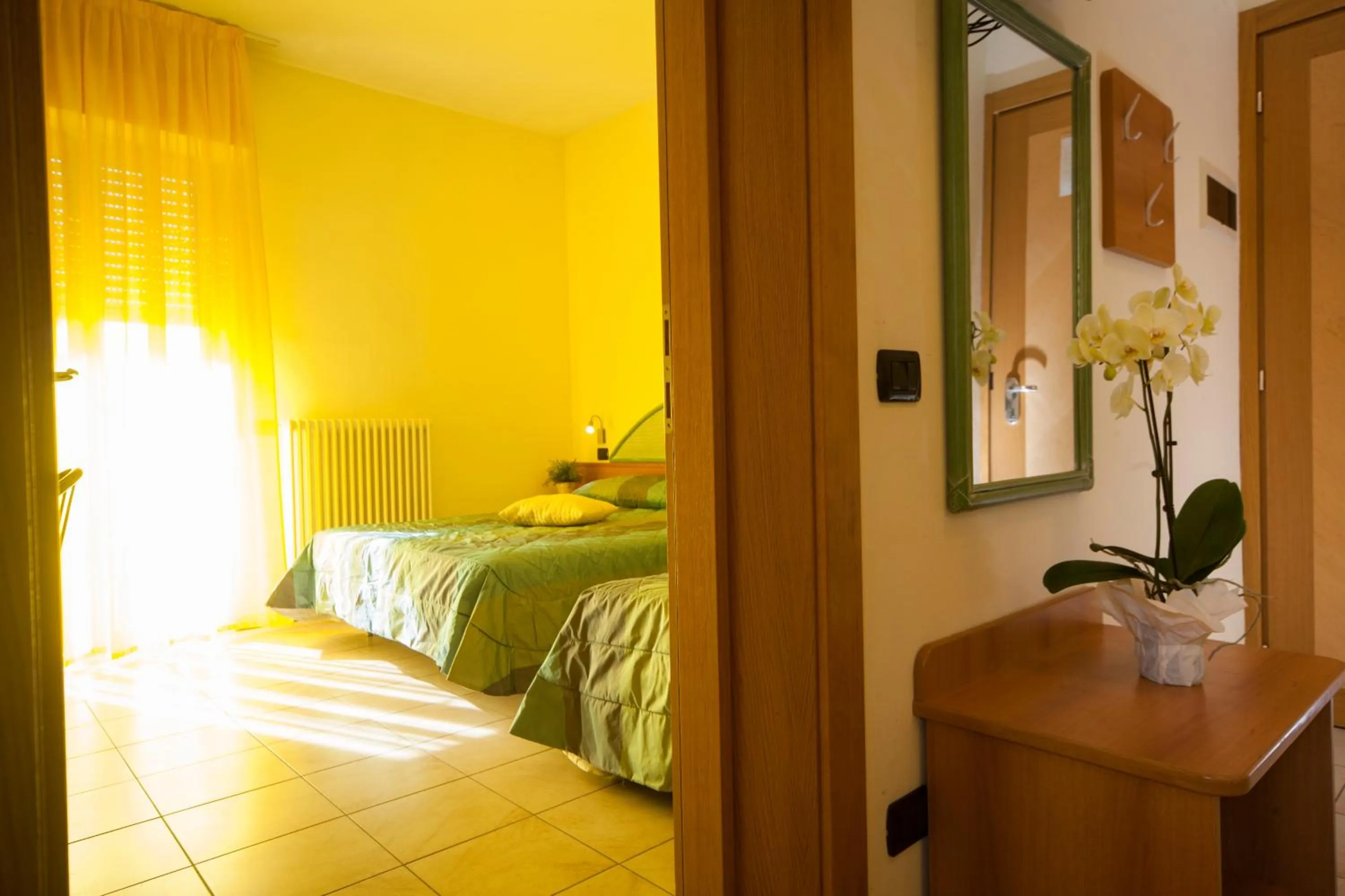 Photo of the whole room, Bed in Residence il Capodoglio