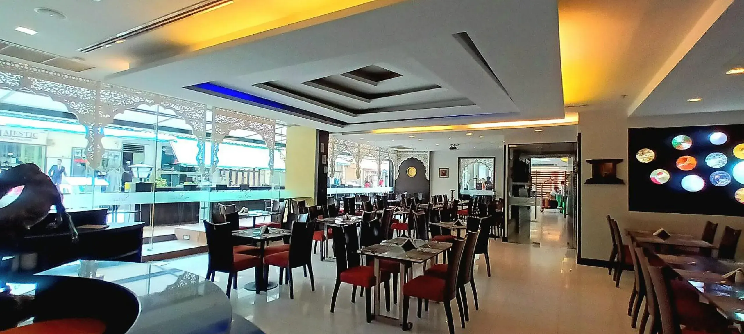 Restaurant/places to eat in Nouvo City Hotel Restaurant/places to eat in Nouvo City Hotel