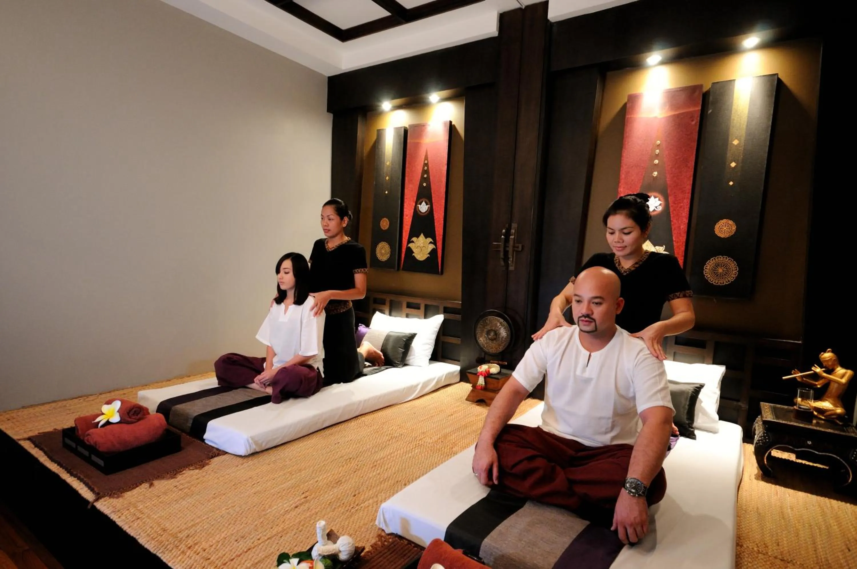 Massage in Nouvo City Hotel