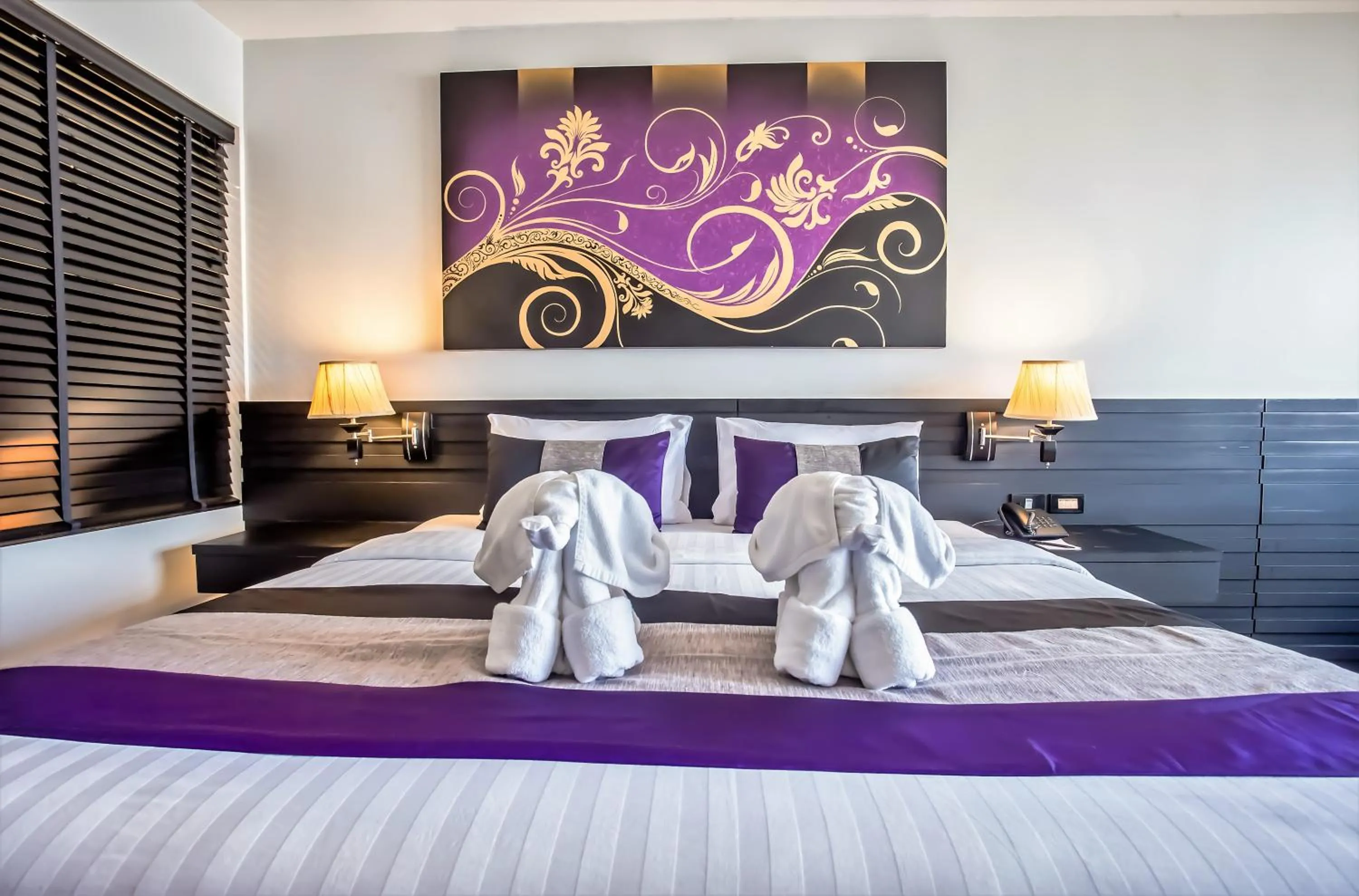 Photo of the whole room, Bed in Nouvo City Hotel