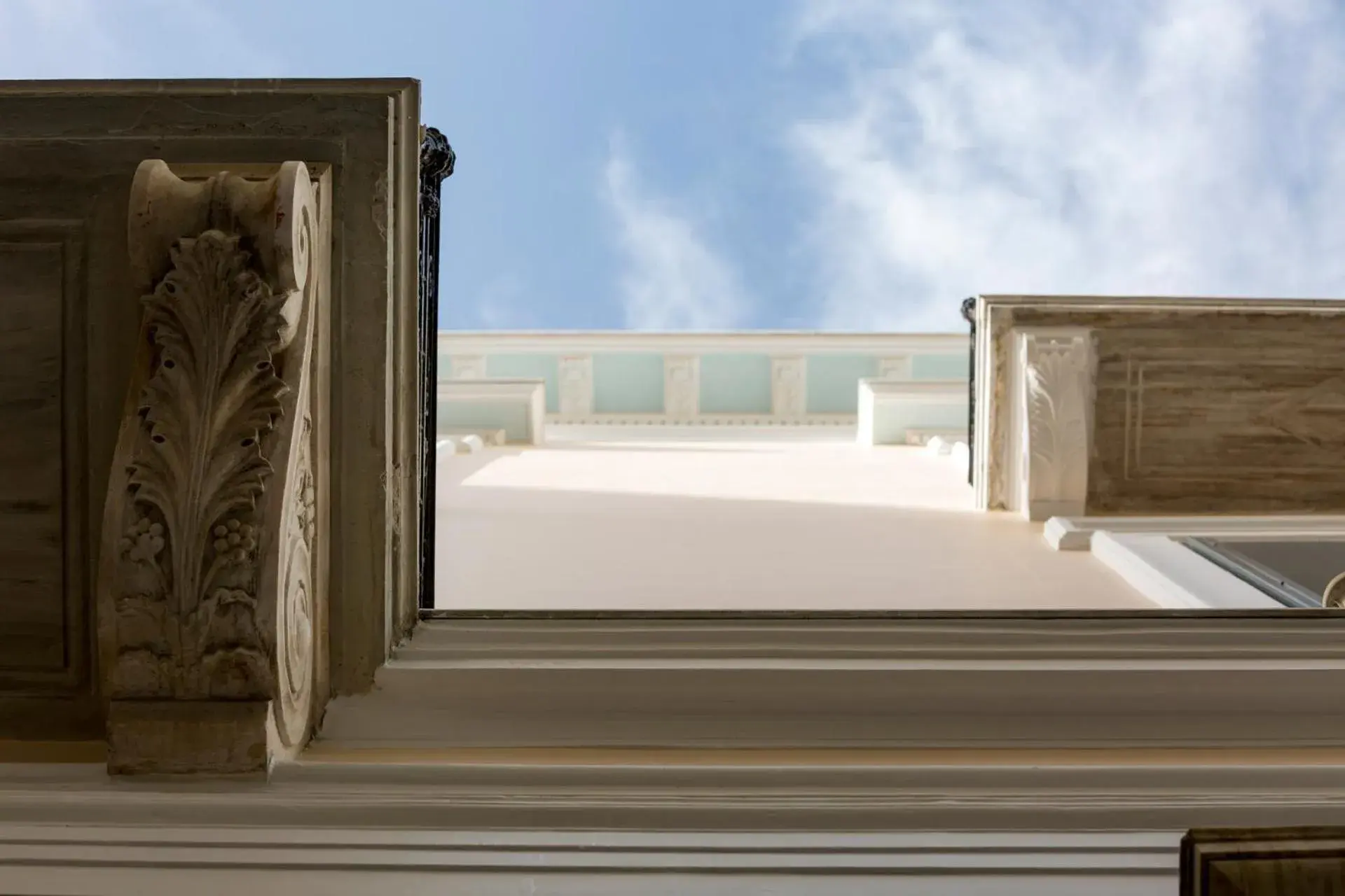 Facade/entrance in Vol.5 Facade/entrance in Vol.5