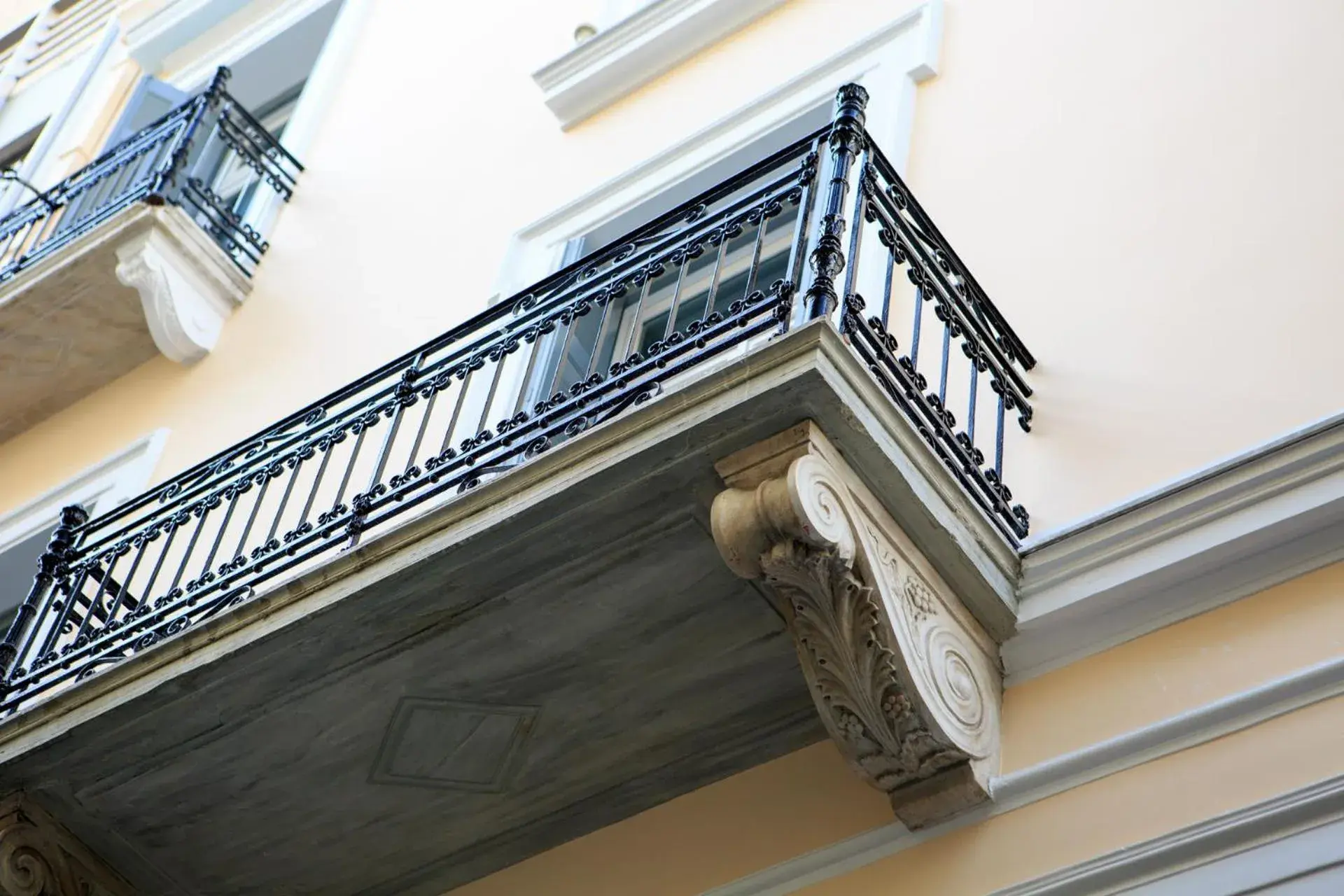 Facade/entrance in Vol.5 Facade/entrance in Vol.5