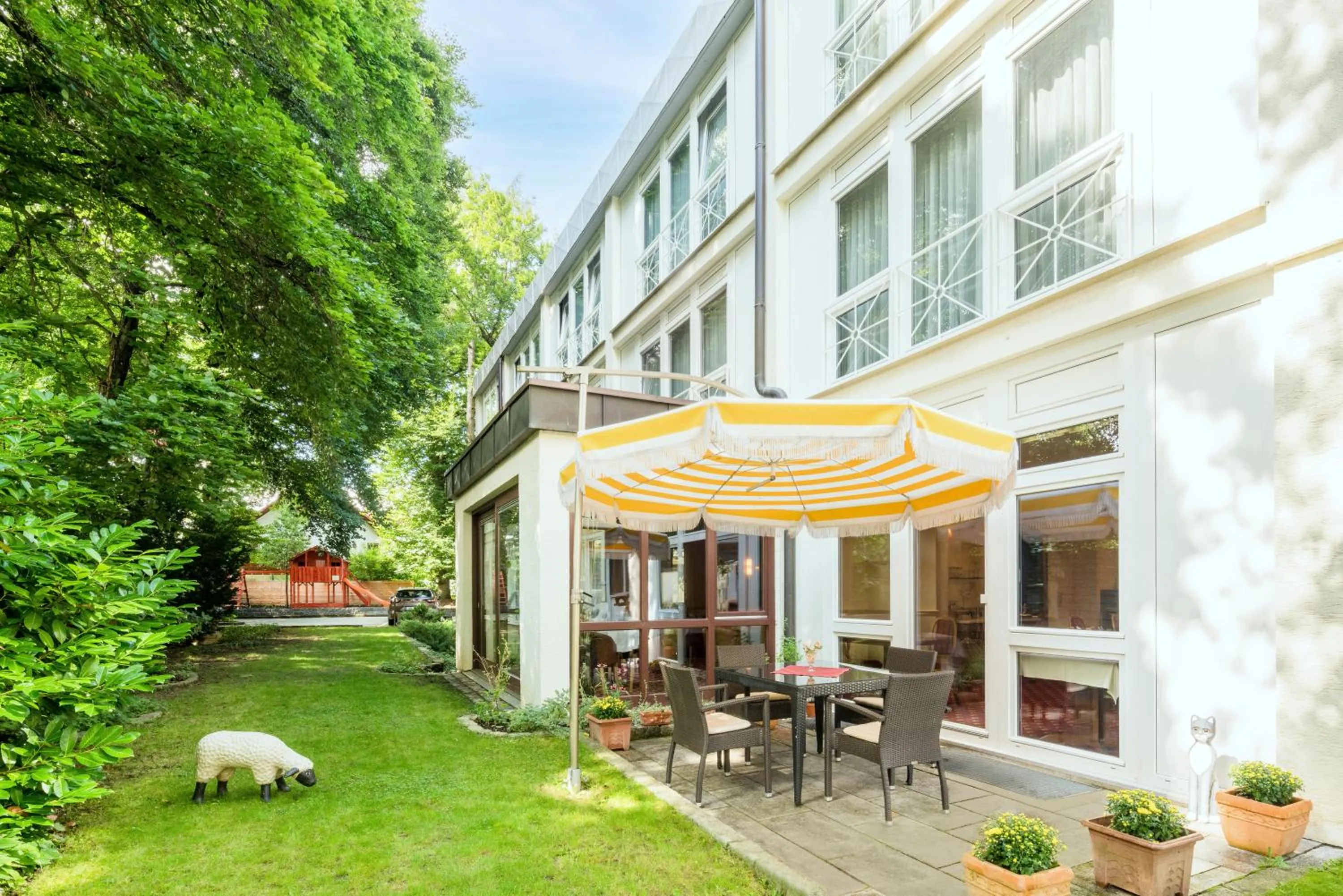 Property building in Hotel Asemann Planegg