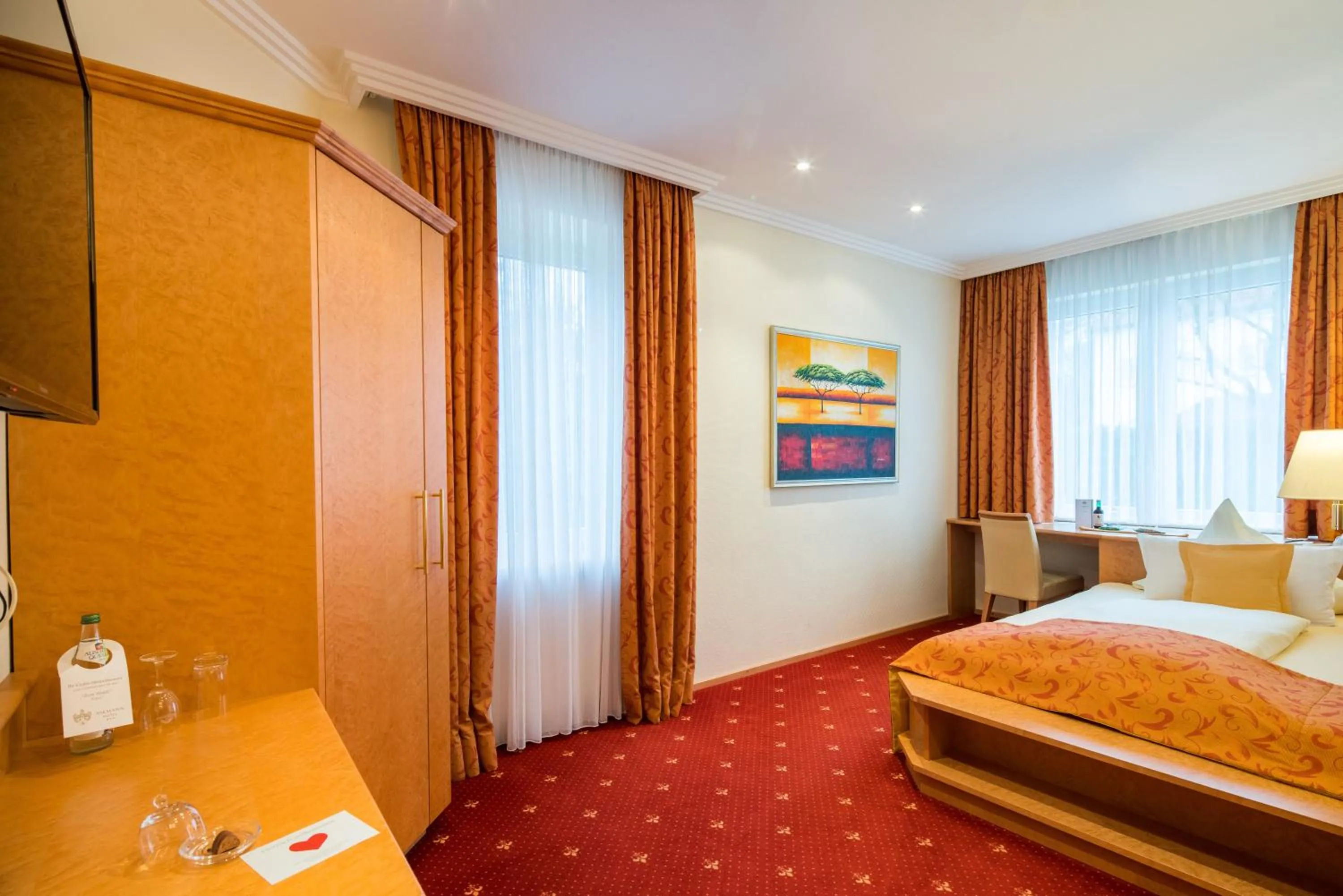 Bed in Hotel Asemann Planegg