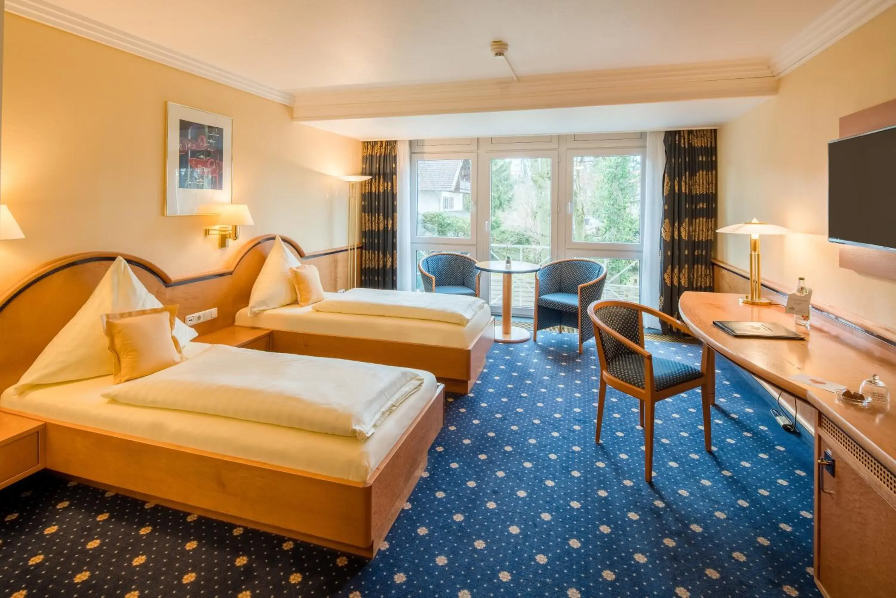 Superior Twin Room with Garden View - single occupancy - dogs allowed in Hotel Asemann Planegg Superior Twin Room with Garden View - single occupancy - dogs allowed in Hotel Asemann Planegg