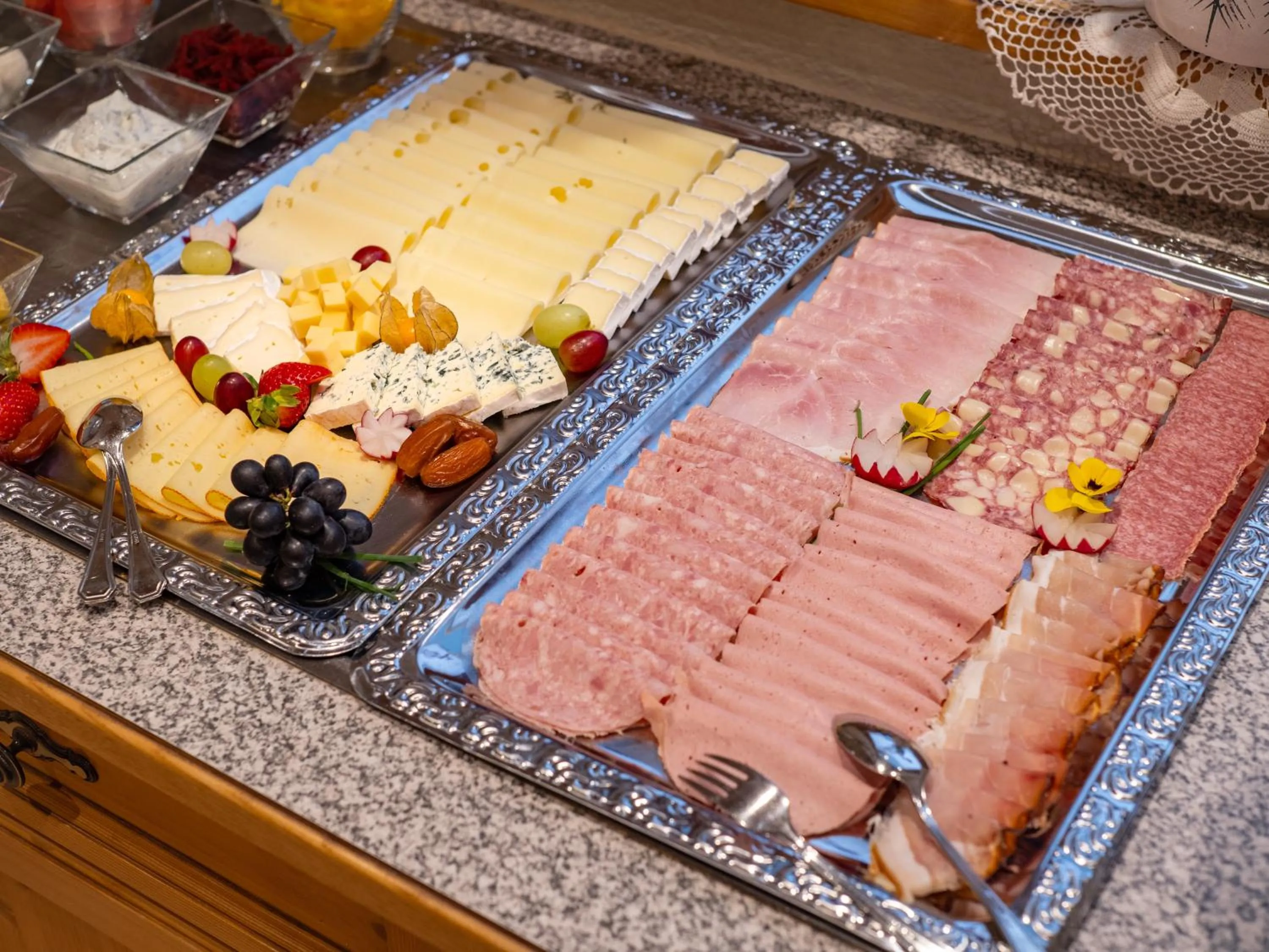 Breakfast in Hotel Garni Ferienhof