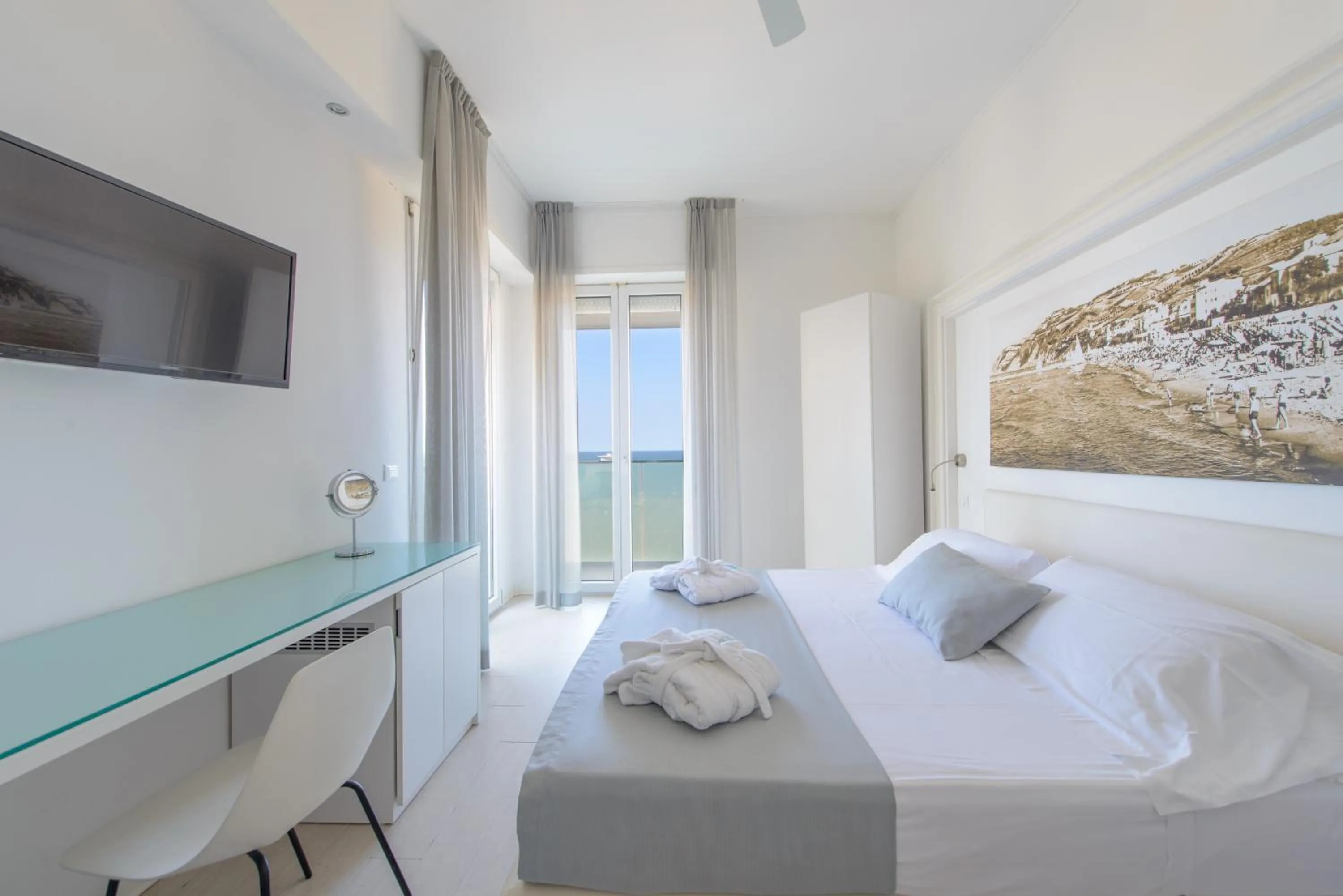 Bedroom, Bed in Hotel Nobel