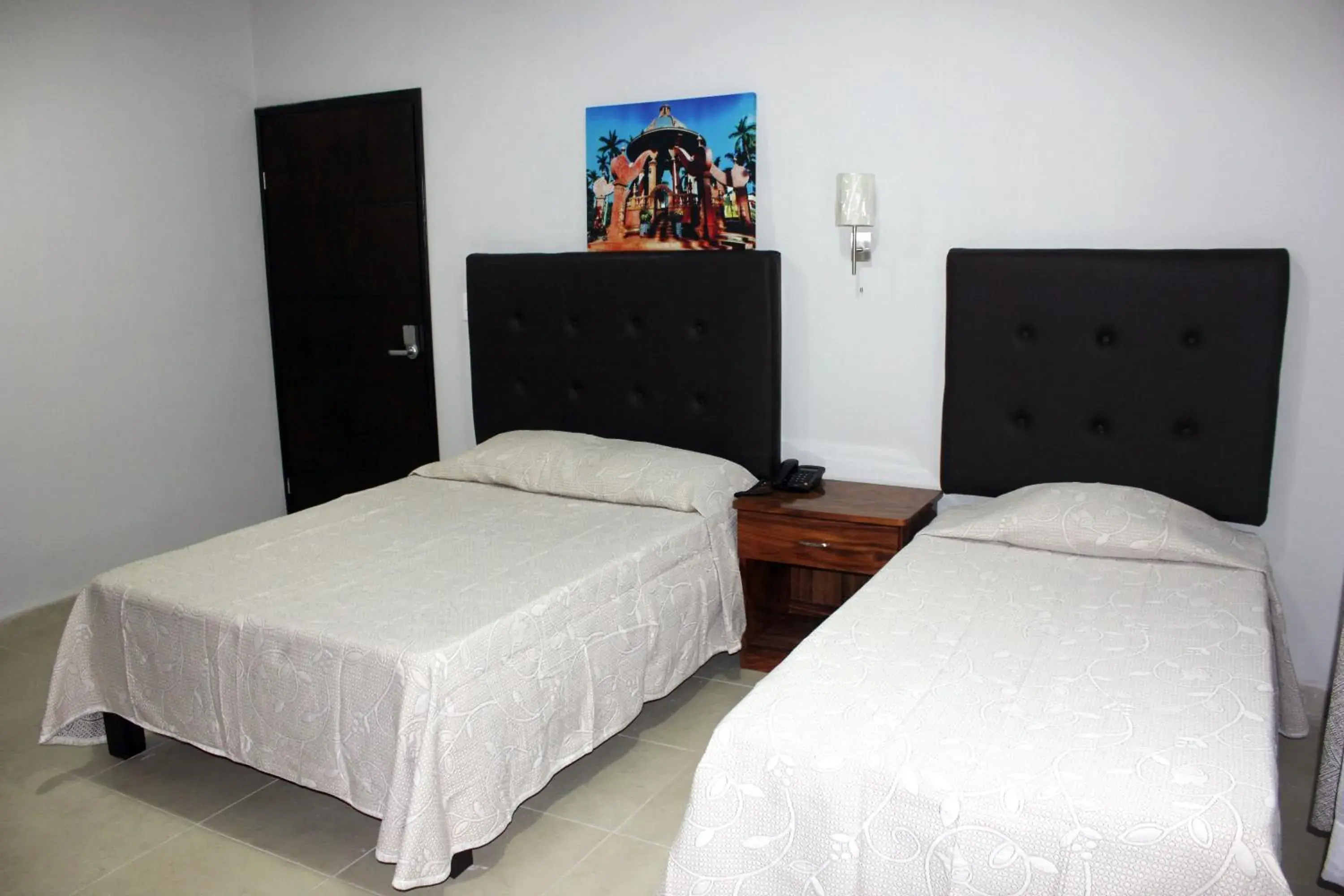 Standard Double Room in Hotel Tampico Express Standard Double Room in Hotel Tampico Express