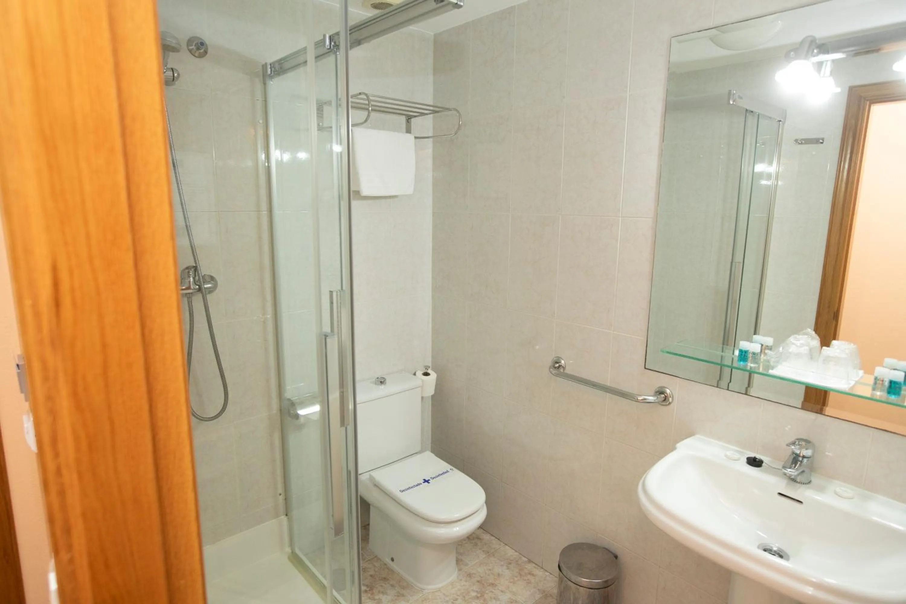 Bathroom in Hotel PAYRO